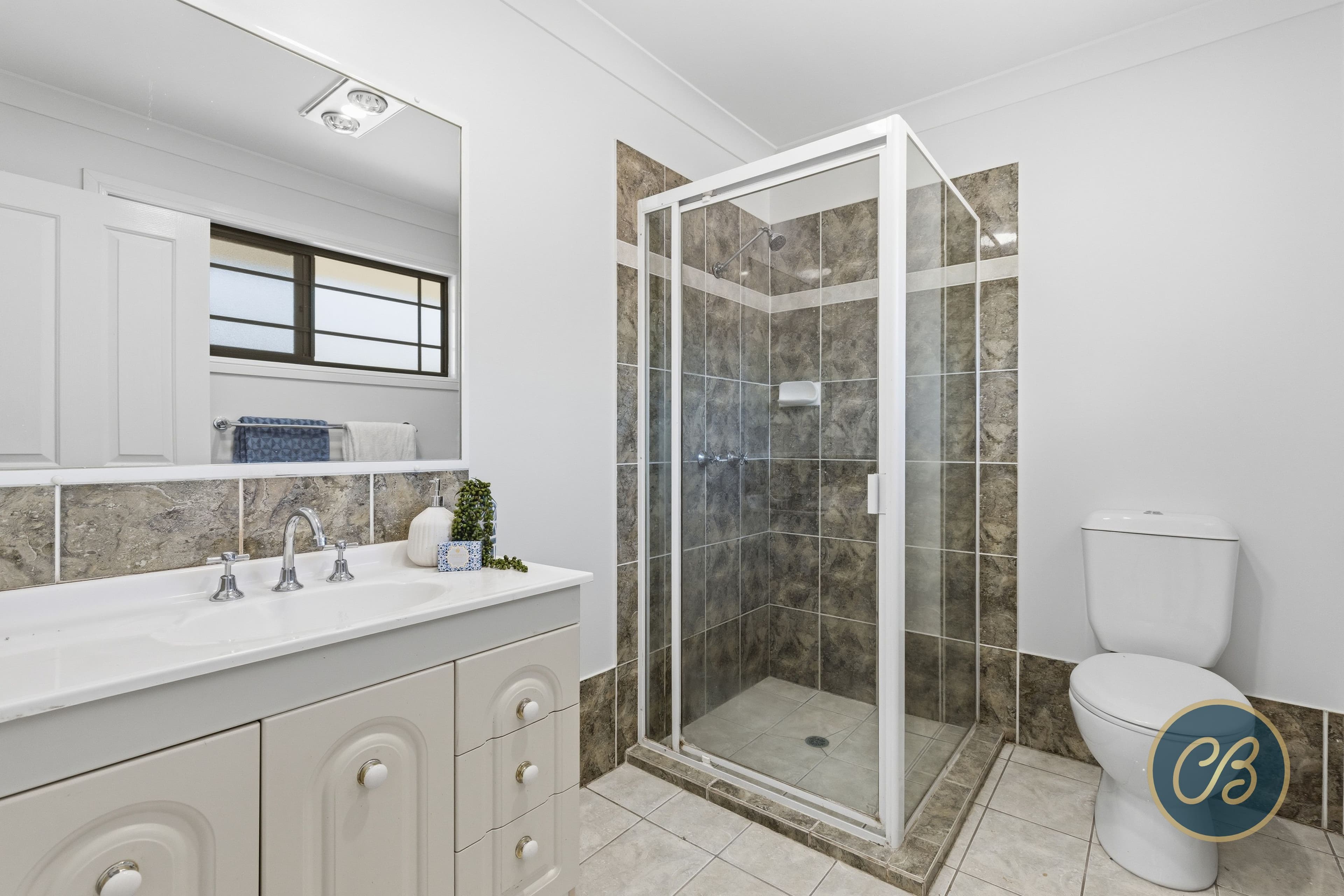 12 Seville Court, Albany Creek, Albany Creek - Thumbnail 7