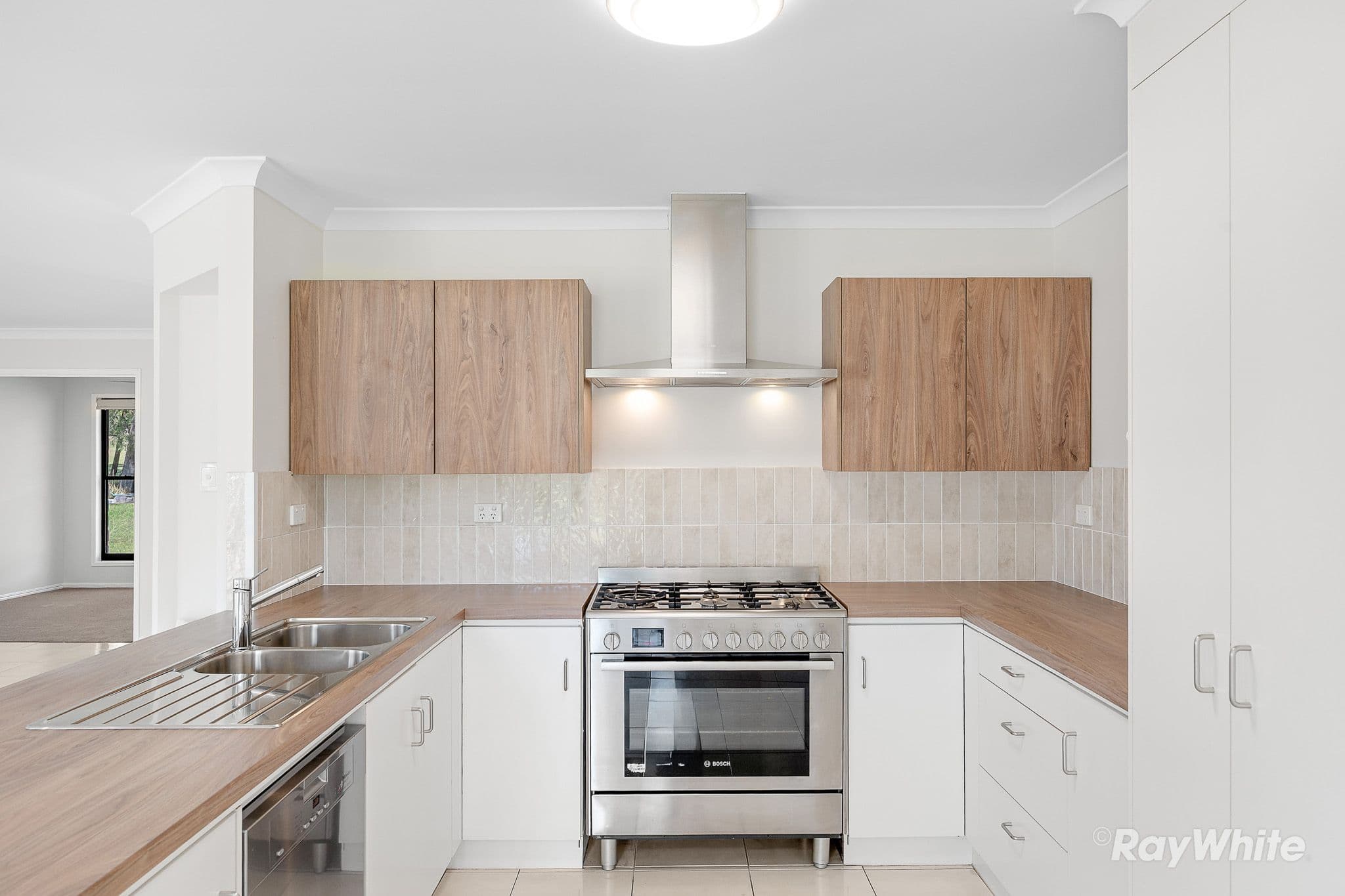 323 Jim Whyte Way, Burua QLD 4680, Burua - Thumbnail 7