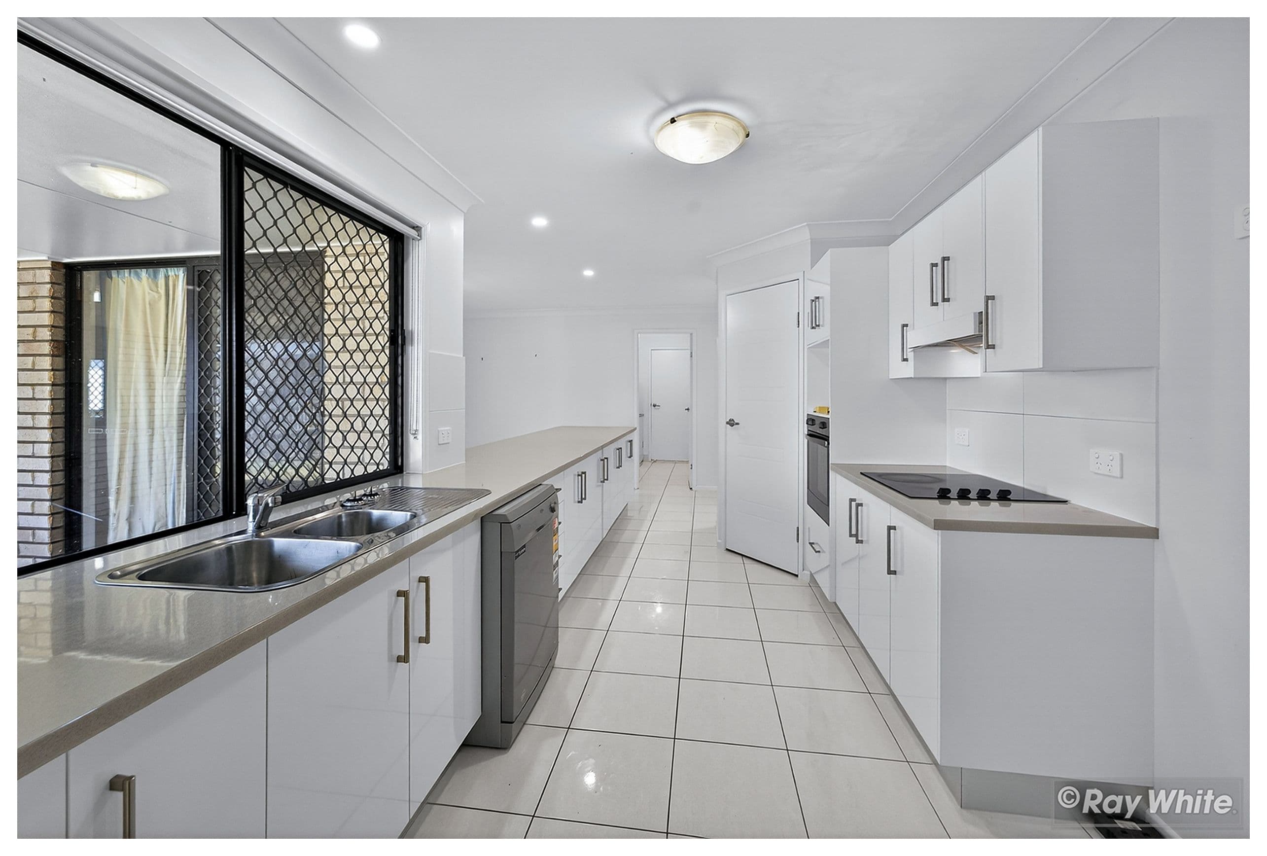13 Geoff Wilson Drive, Norman Gardens QLD 4701, Norman Gardens - Thumbnail 4