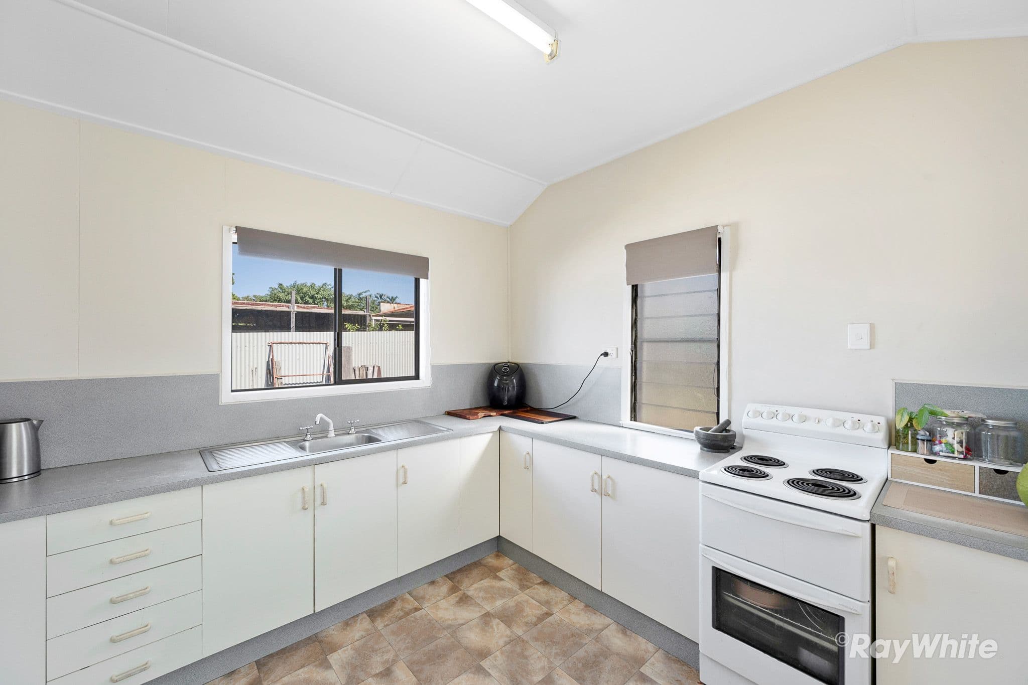 115 Auckland Street, Gladstone Central QLD 4680, Gladstone Central - Thumbnail 7