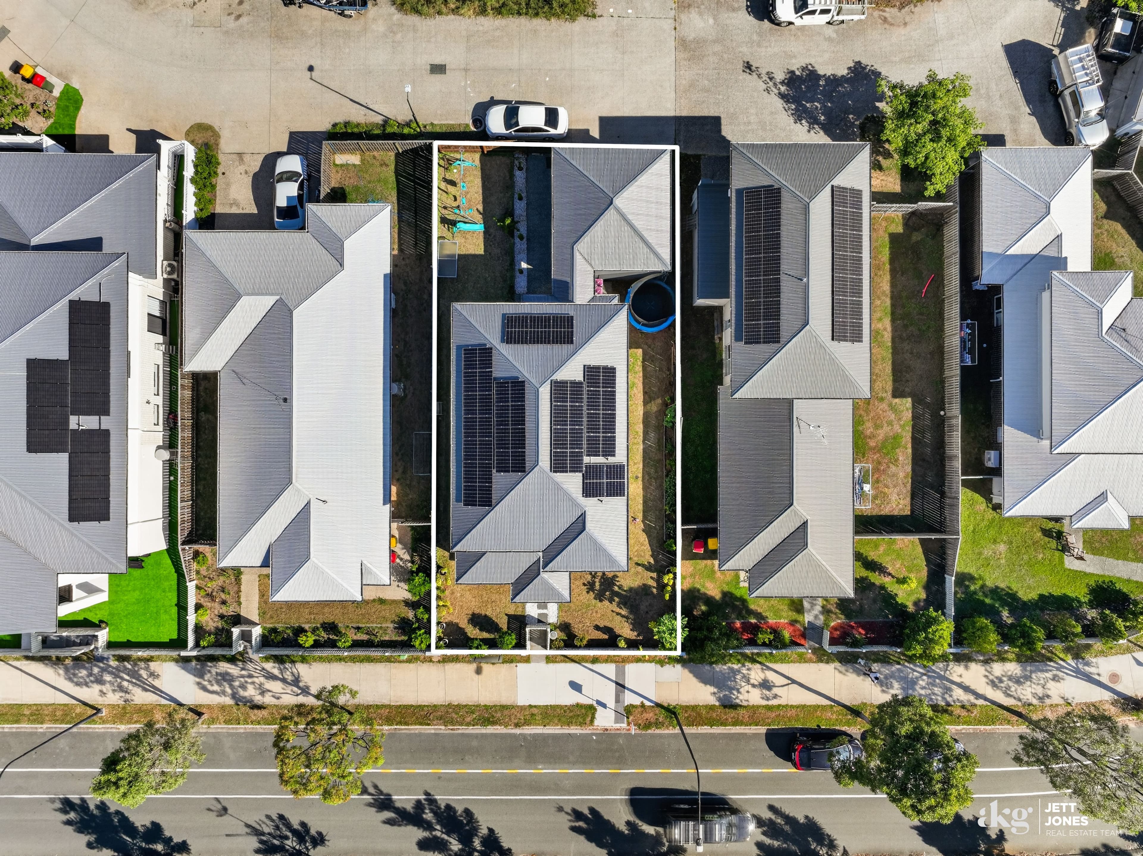 8 Vineyard Drive, Greenbank QLD 4124, Greenbank - Thumbnail 2