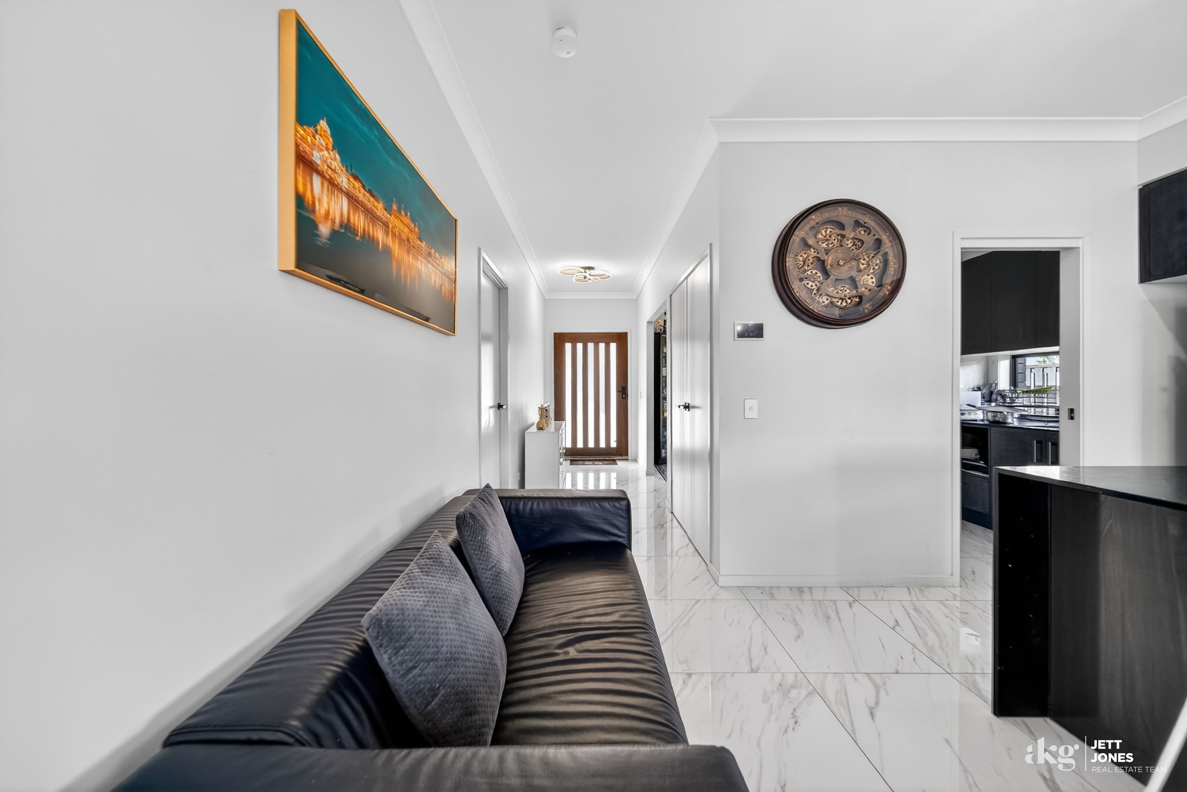 8 Vineyard Drive, Greenbank QLD 4124, Greenbank - Thumbnail 5