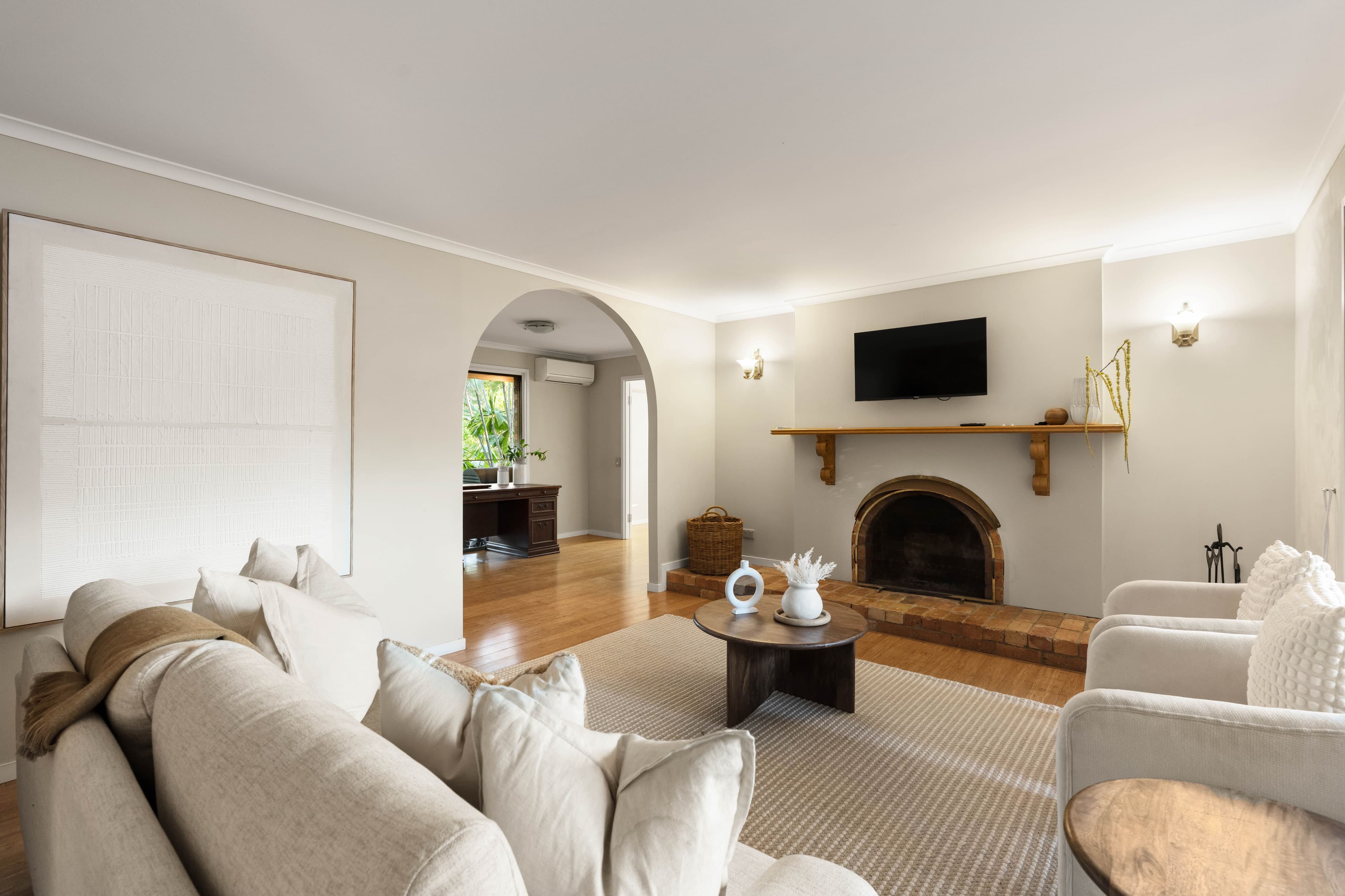 8 Photinia Place, Bellbowrie QLD 4070, Bellbowrie - Thumbnail 2