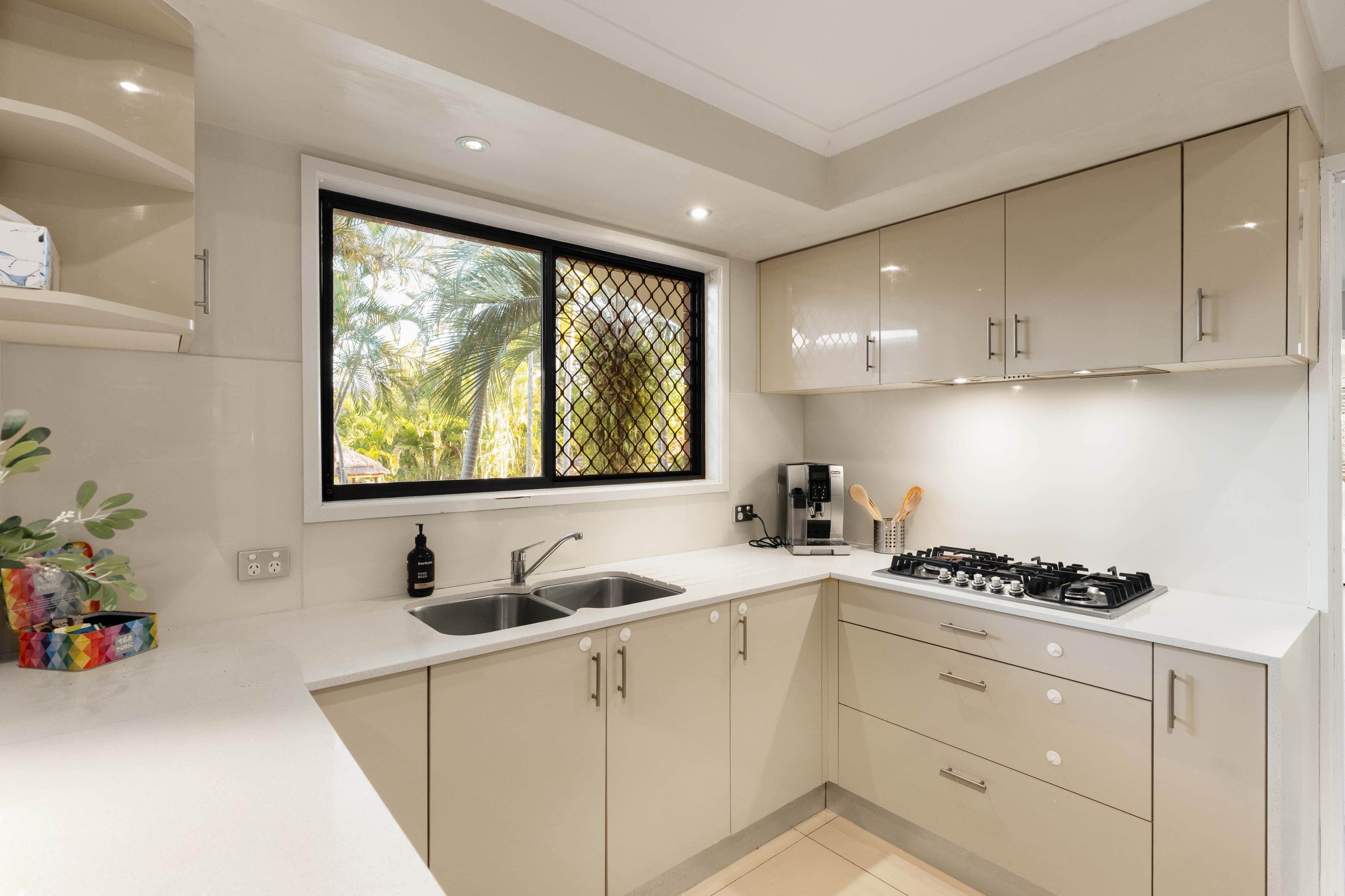 8 Photinia Place, Bellbowrie QLD 4070, Bellbowrie - Thumbnail 7