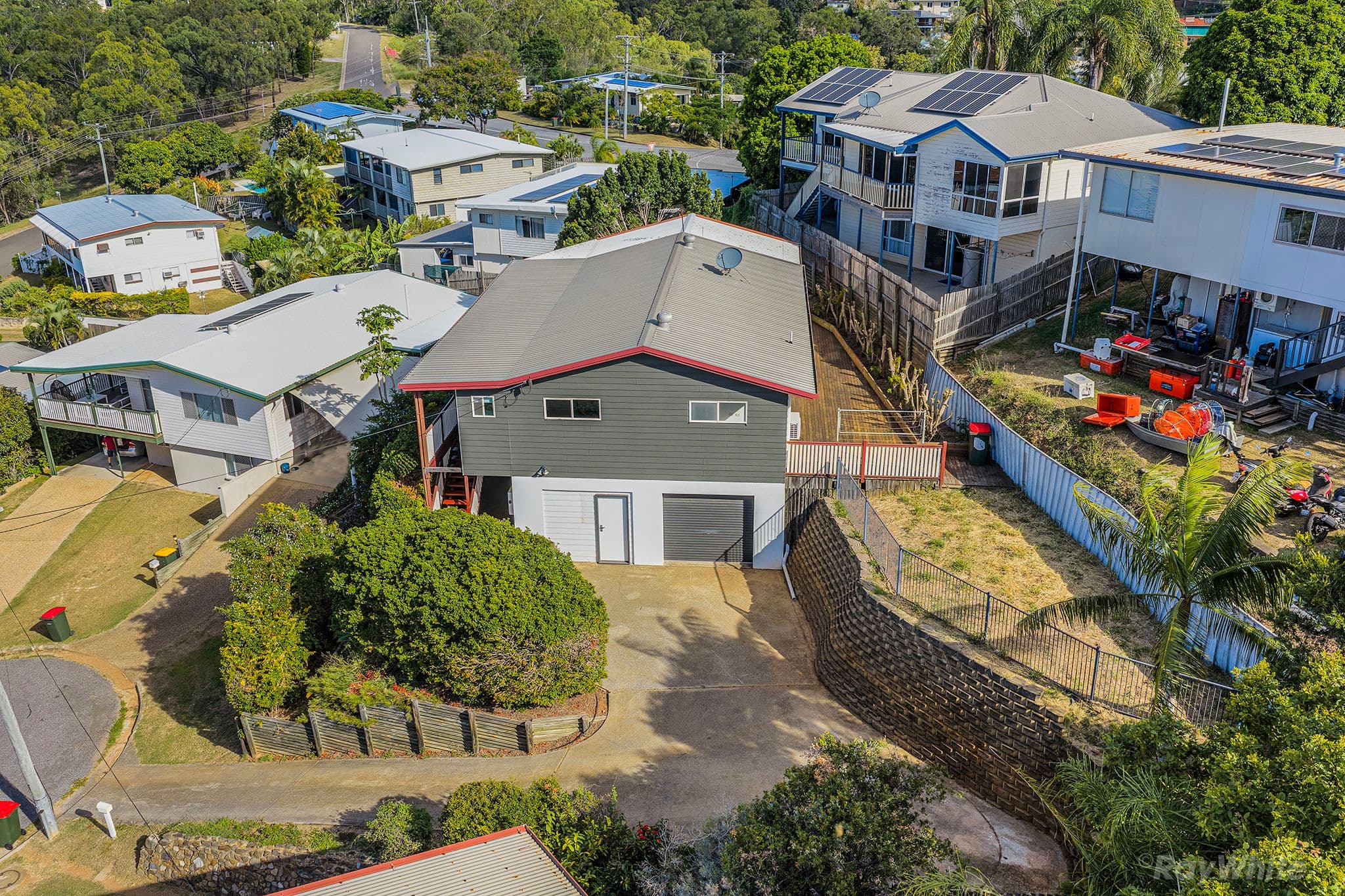 7 Beale Street, West Gladstone QLD 4680, West Gladstone - Thumbnail 2