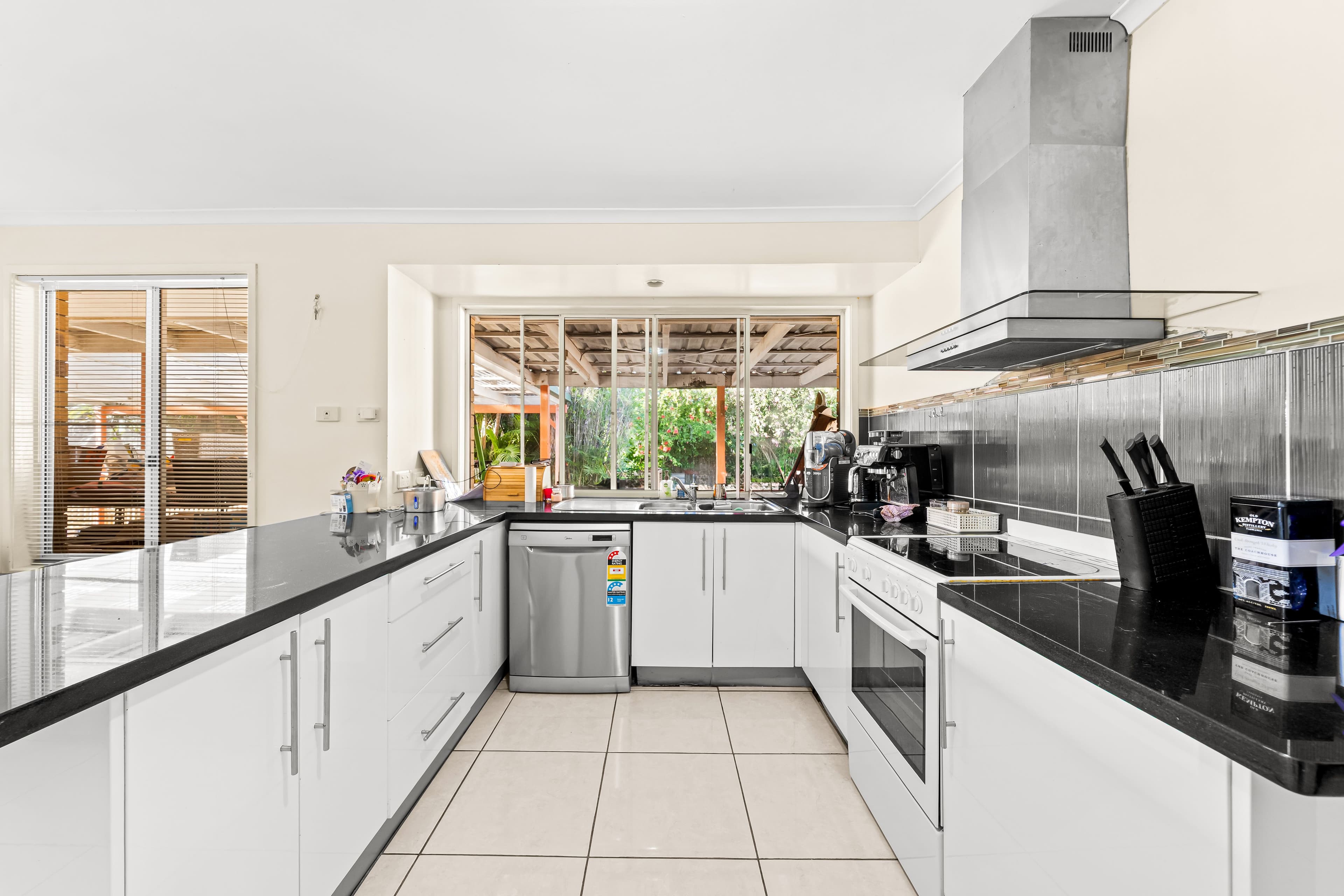 13 Coral Avenue, Loganholme QLD 4129, Loganholme - Thumbnail 7