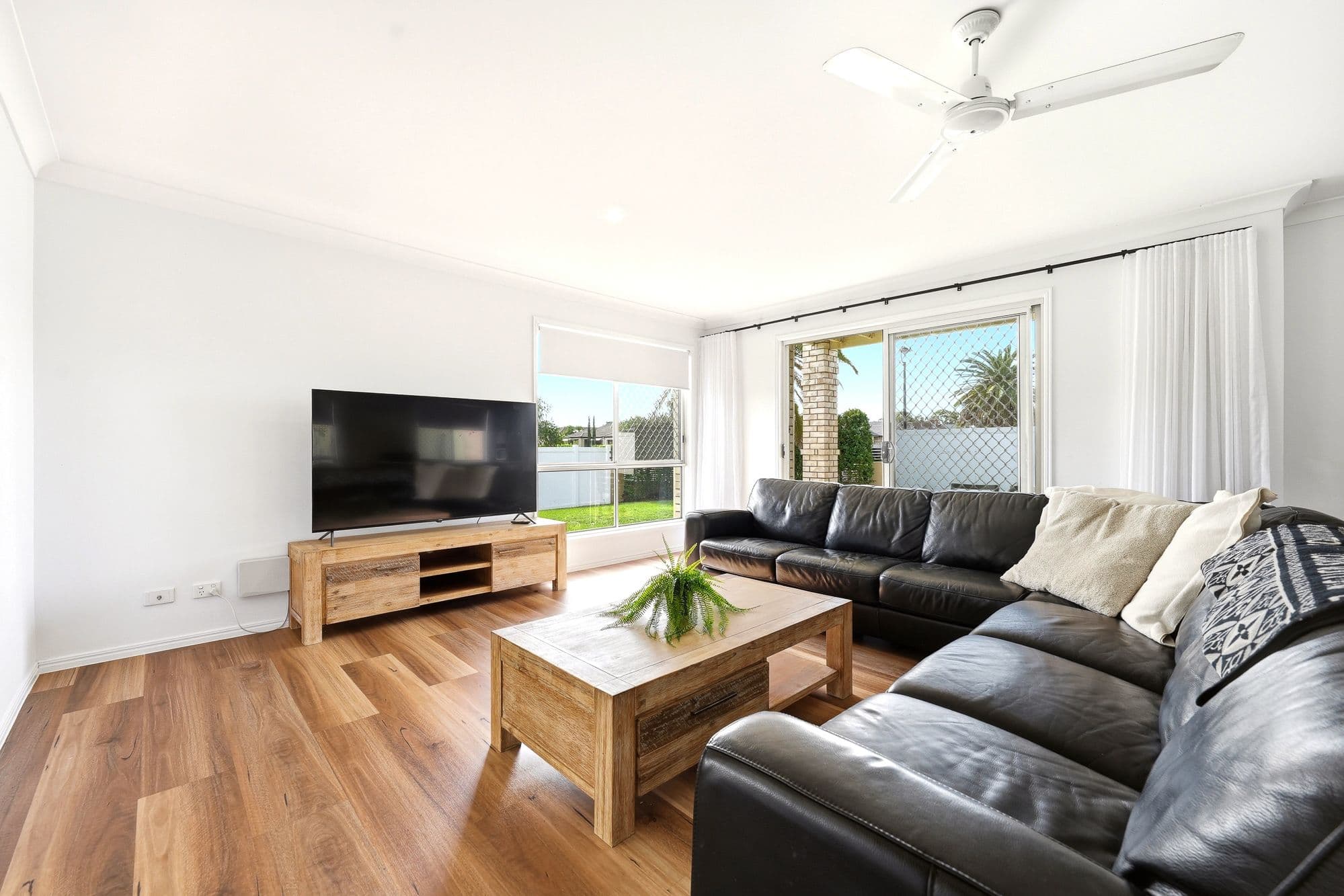 1 Leichhardt Avenue, Rothwell QLD 4022, Rothwell - Thumbnail 4