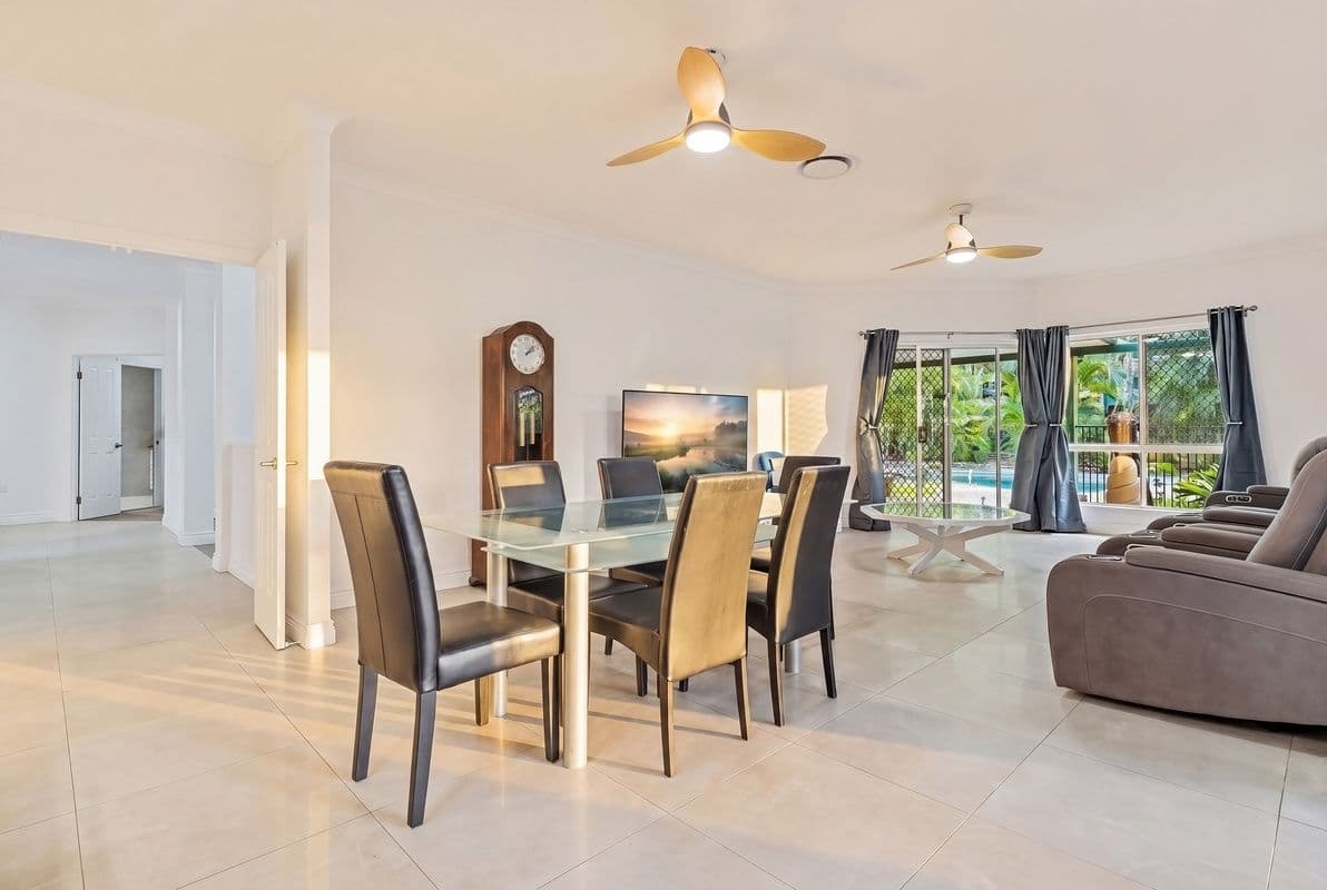 24 Derwent Avenue, Helensvale QLD 4212, Helensvale - Thumbnail 6