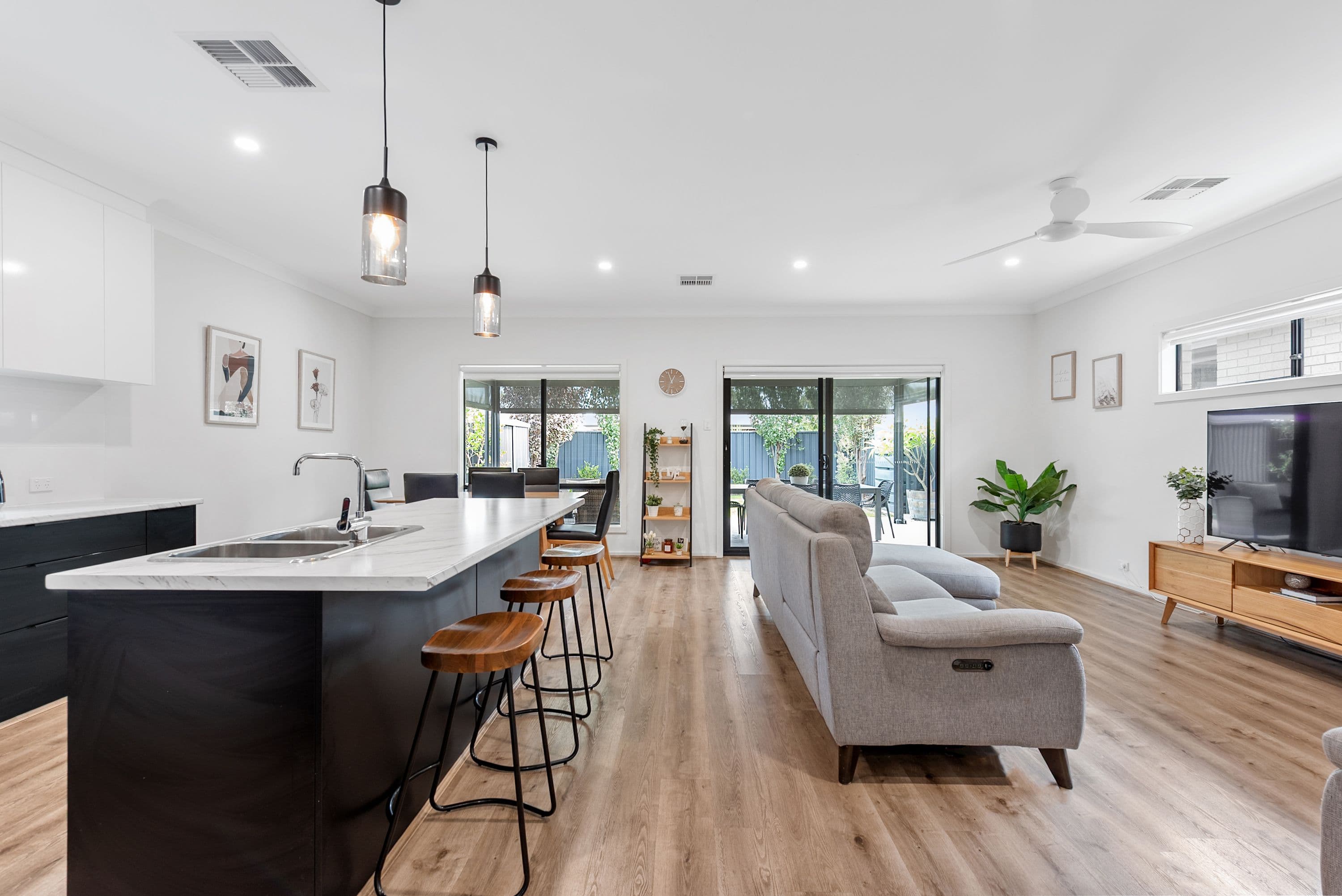 11A Iveleary Avenue, Salisbury East SA 5109, Salisbury East - Thumbnail 2