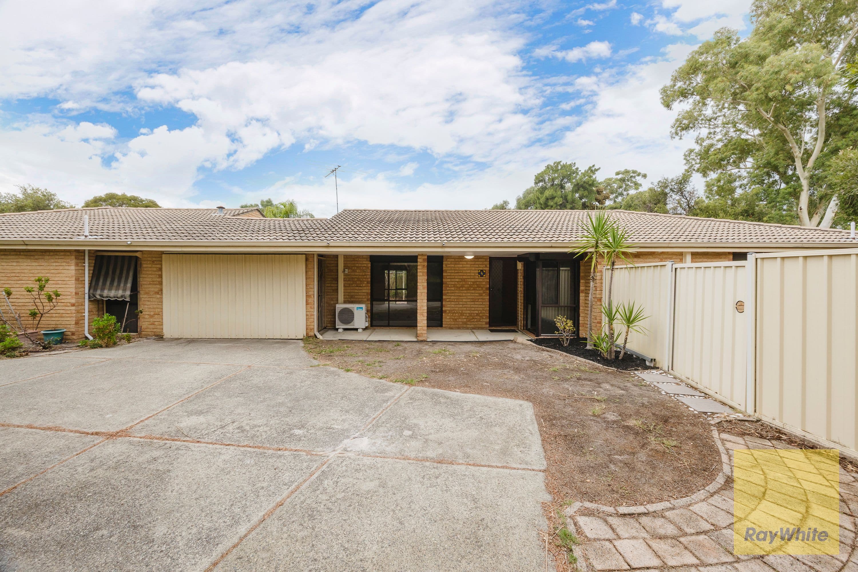 4 Casma Grove, Ballajura WA 6066, Ballajura - Image 1