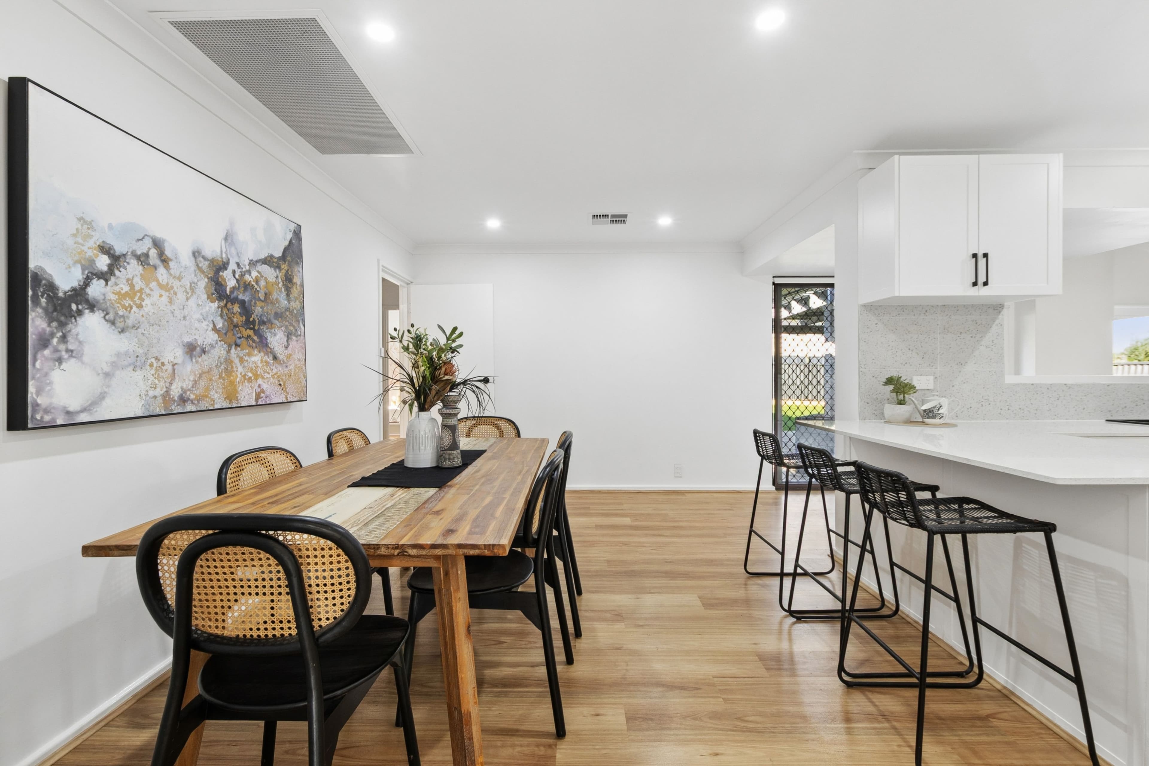 32 Poynter Drive, Duncraig WA 6023, Duncraig - Thumbnail 2