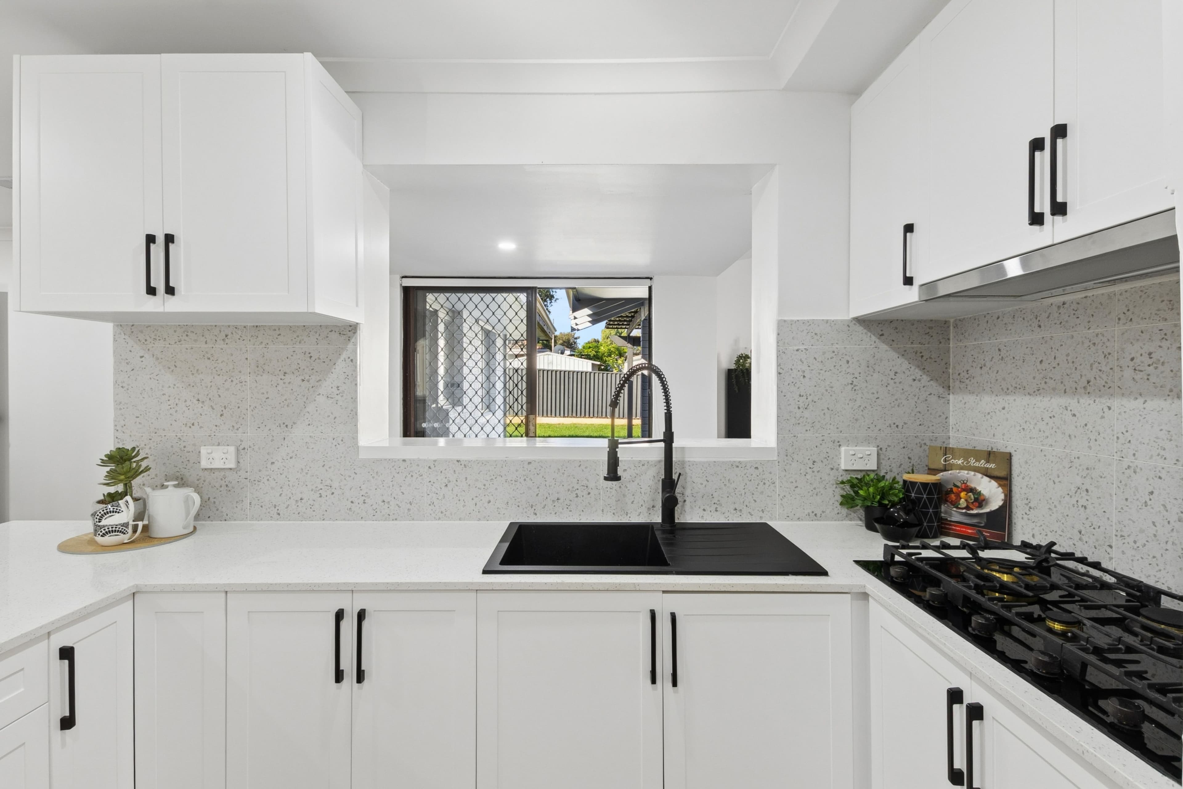 32 Poynter Drive, Duncraig WA 6023, Duncraig - Thumbnail 5