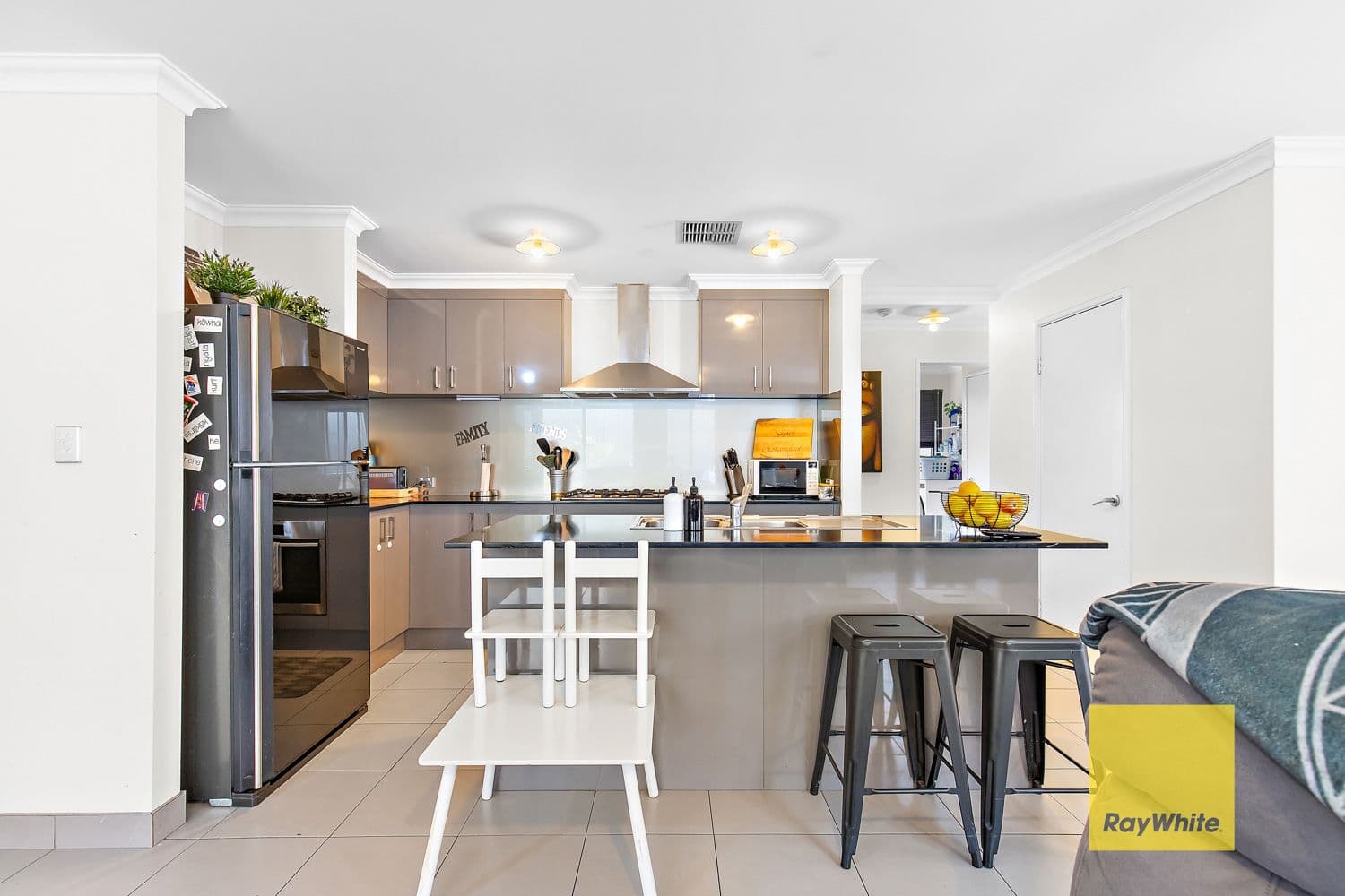 8 Dalton Road, Wellard WA 6170, Wellard - Thumbnail 2