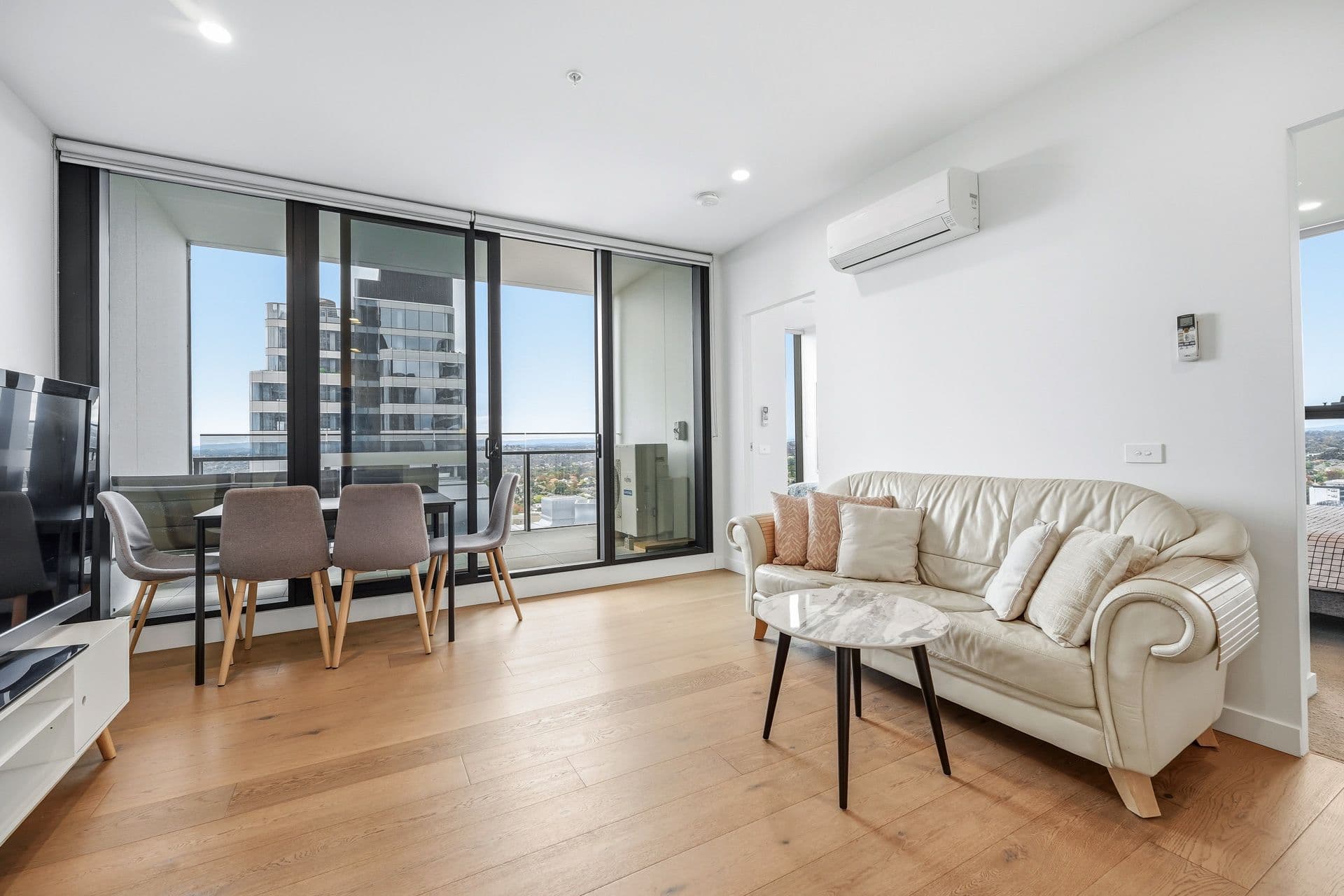 1905/845 Whitehorse Road, Box Hill VIC 3128, Box Hill - Thumbnail 3