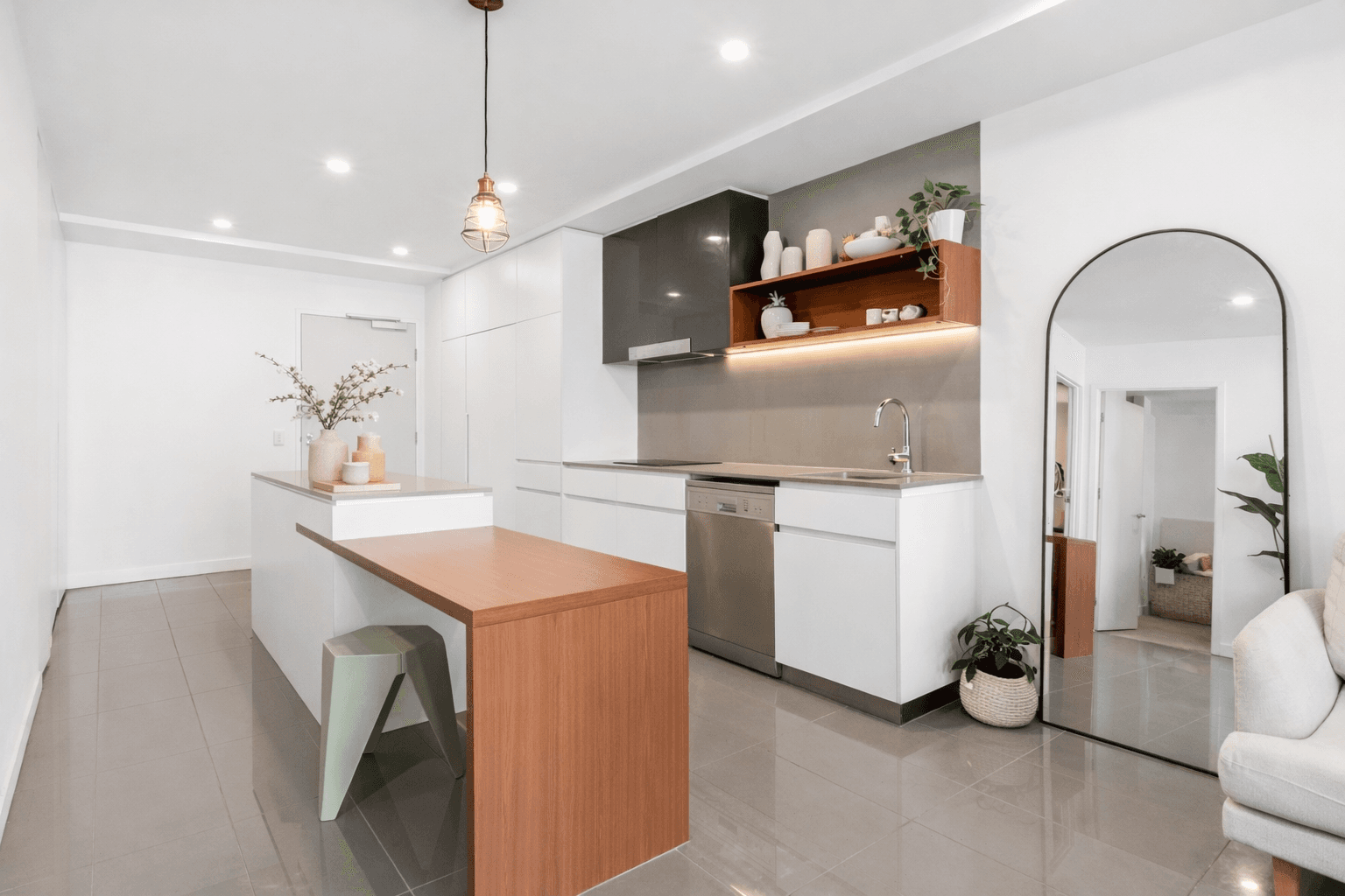 504/77 Victoria Street, West End QLD 4101, West End - Thumbnail 2