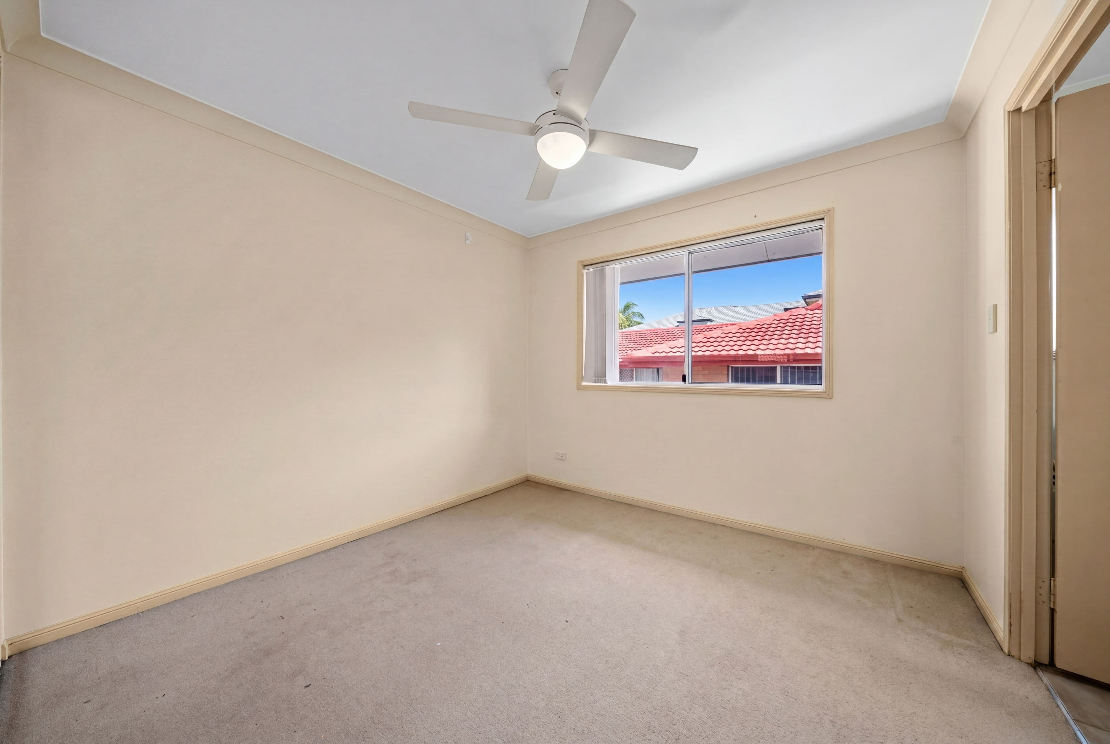 11/7-9 Illawong Street, Chevron Island QLD 4217, Chevron Island - Thumbnail 7