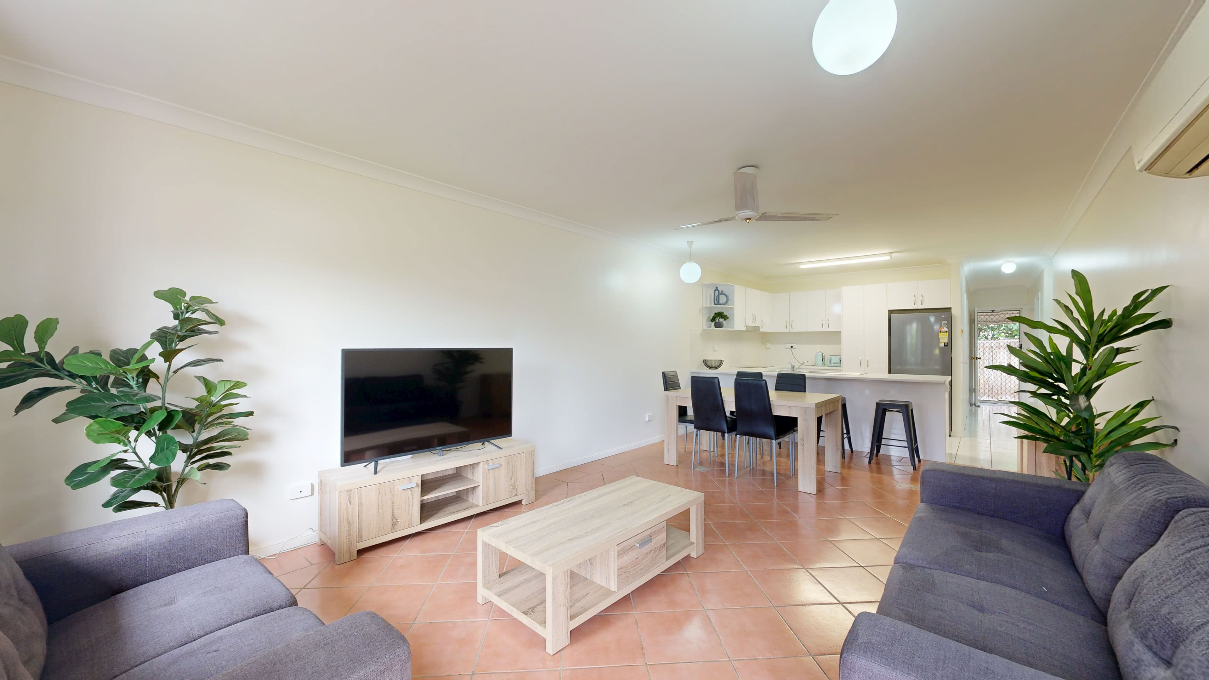 2/58-62 Ninth Avenue, Railway Estate QLD 4810, Railway Estate - Image 1