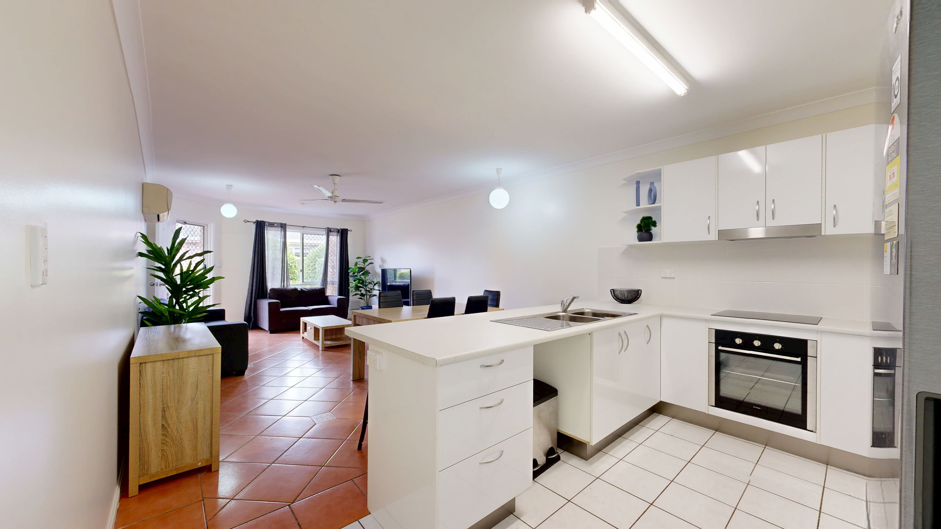 2/58-62 Ninth Avenue, Railway Estate QLD 4810, Railway Estate - Thumbnail 2