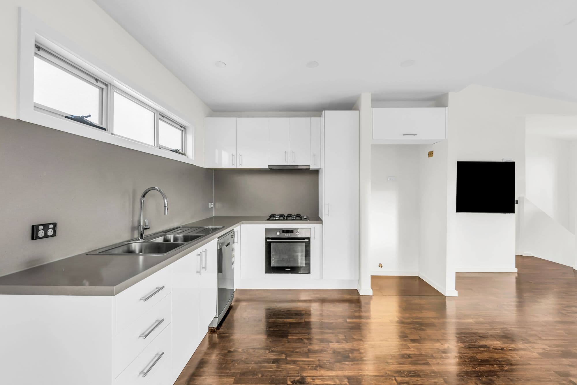 1/2A Lynch Road, Brooklyn VIC 3012, Brooklyn - Thumbnail 2