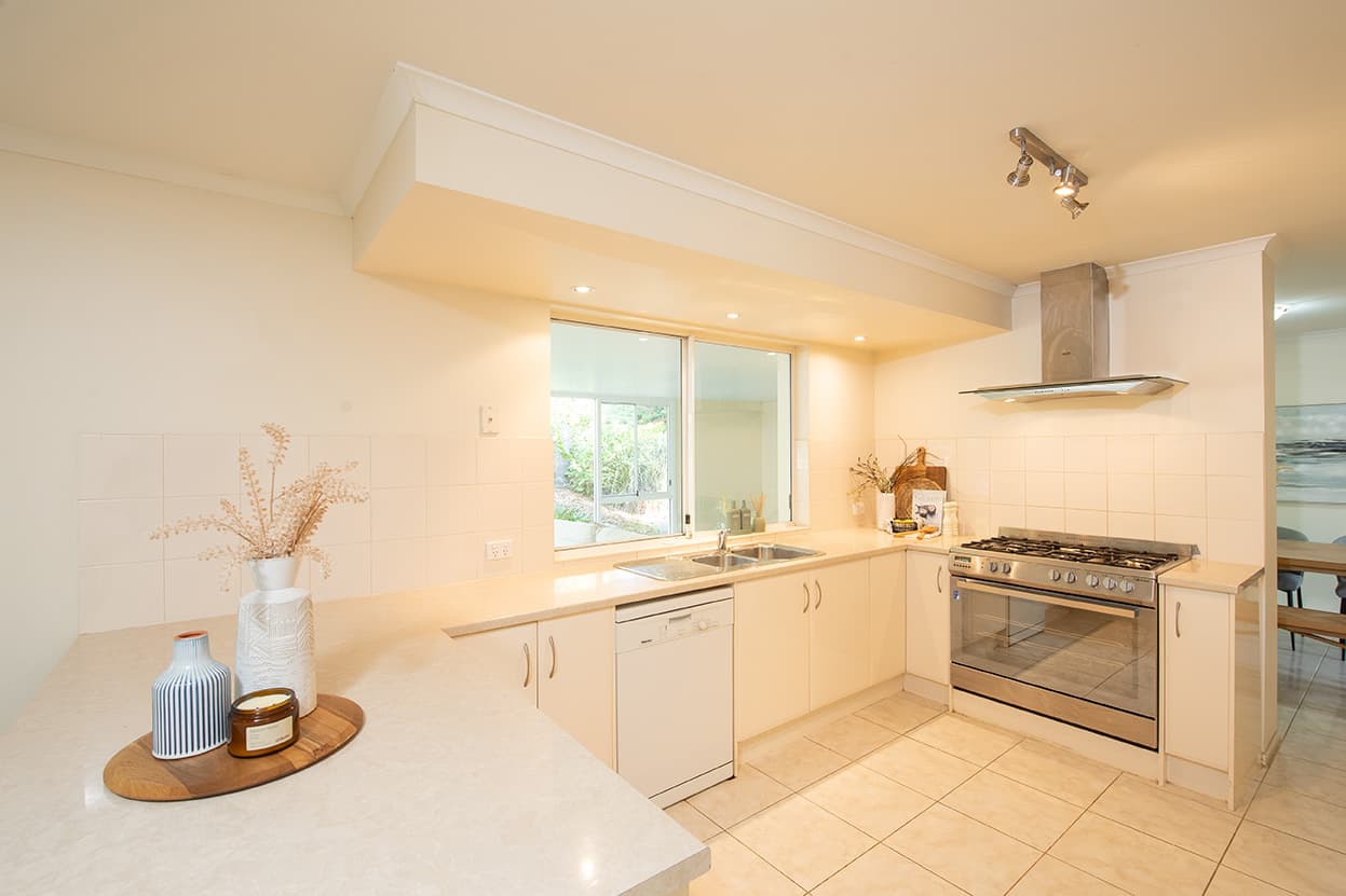 6 Petrel Close, Hallett Cove, Hallett Cove - Thumbnail 4