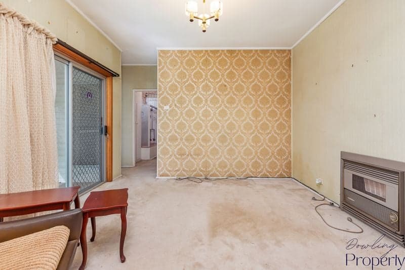 1 Lang Crescent TARRO NSW, Tarro - Thumbnail 5