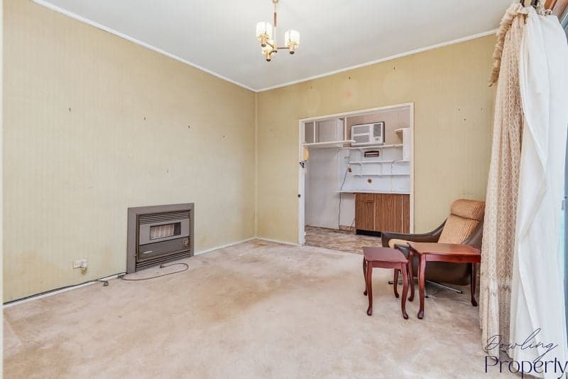 1 Lang Crescent TARRO NSW, Tarro - Thumbnail 6