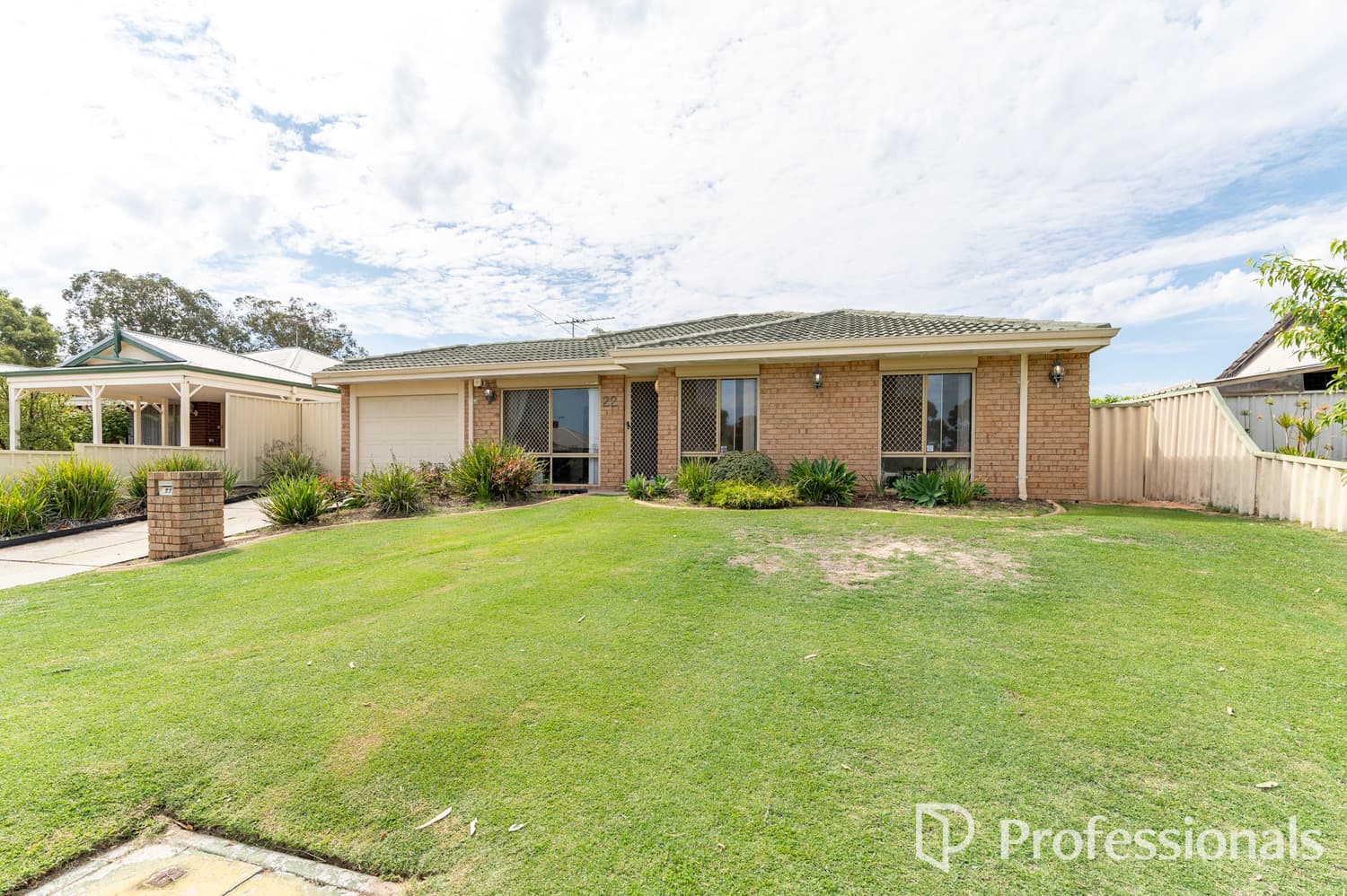 22 Uluru Gardens, Ballajura WA 6066, Ballajura - Image 1