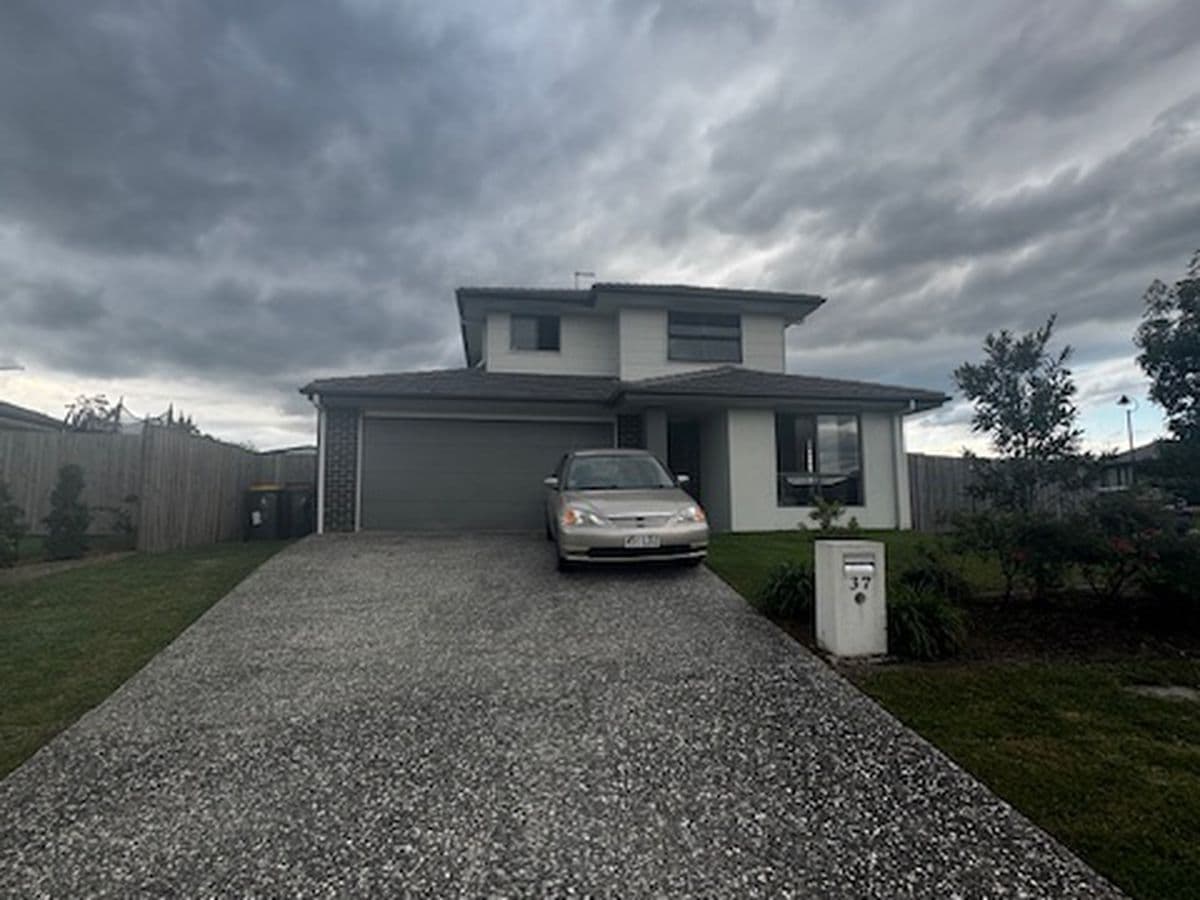 37 Mary Crescent, Rosewood, Rosewood - Image 1