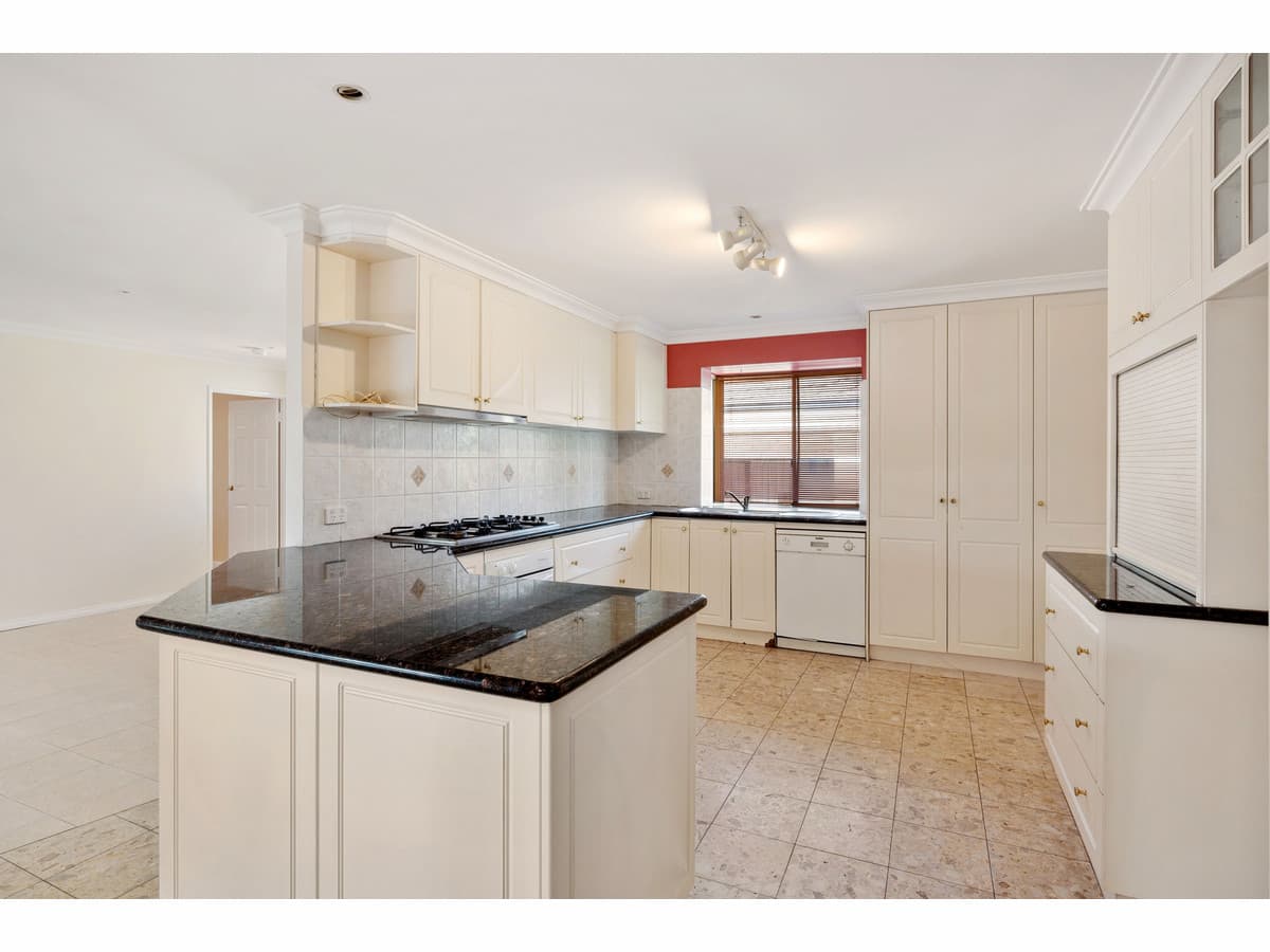 15 Templemore Gardens, Waterford WA, Waterford - Thumbnail 5