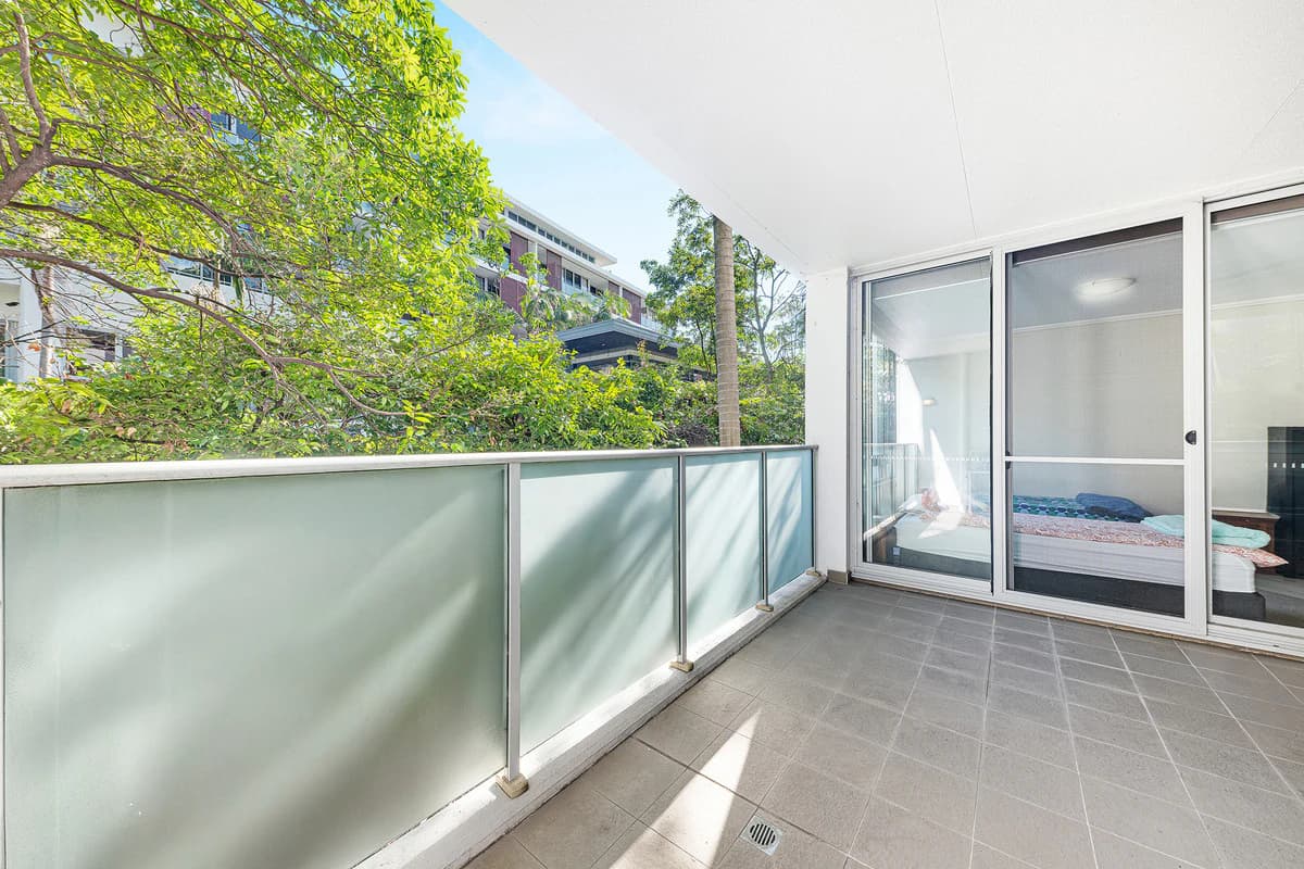 EG03 / 2 Latham Terrace, Newington - Thumbnail 4