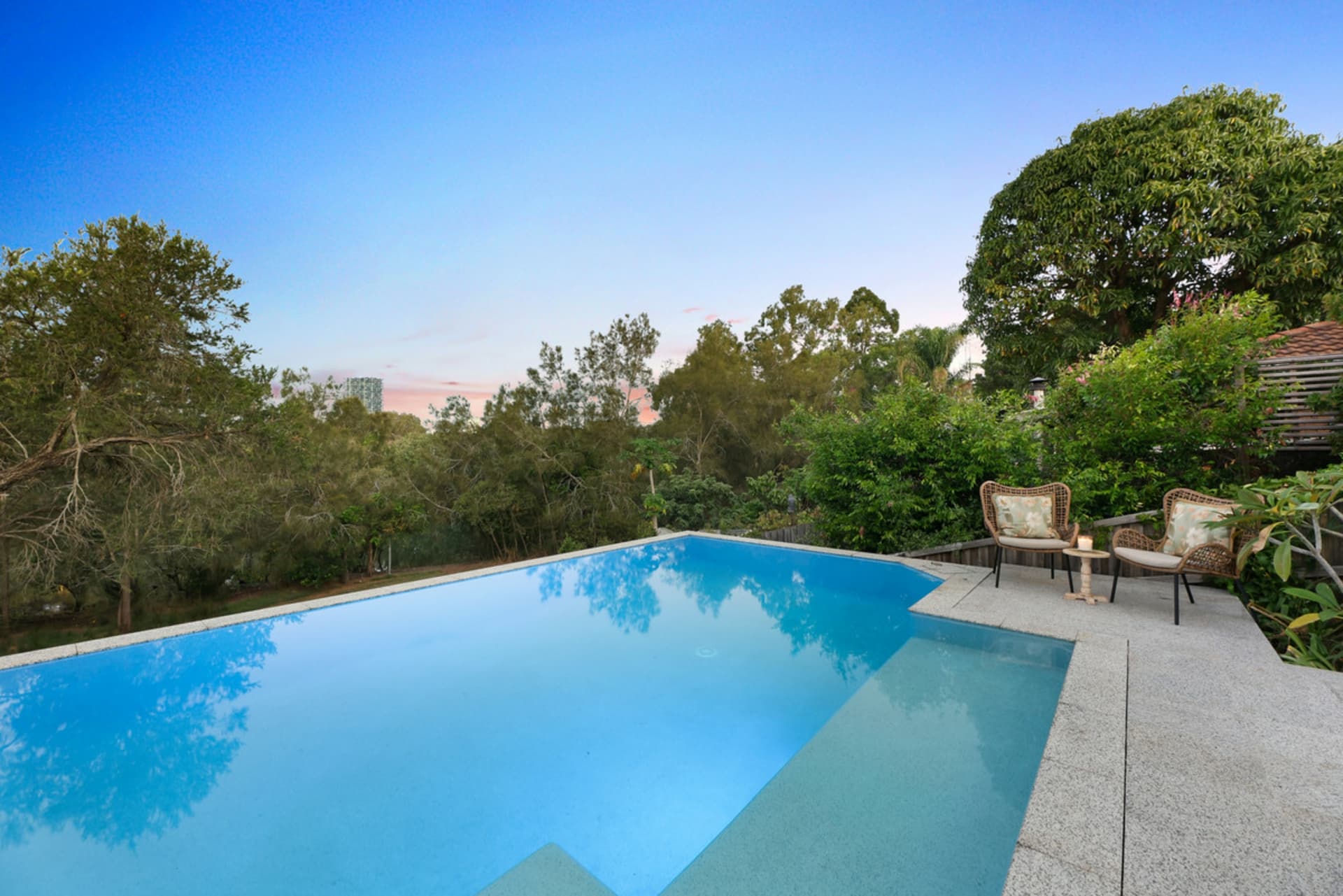 19 Kerr Avenue, Southport, Southport - Thumbnail 4
