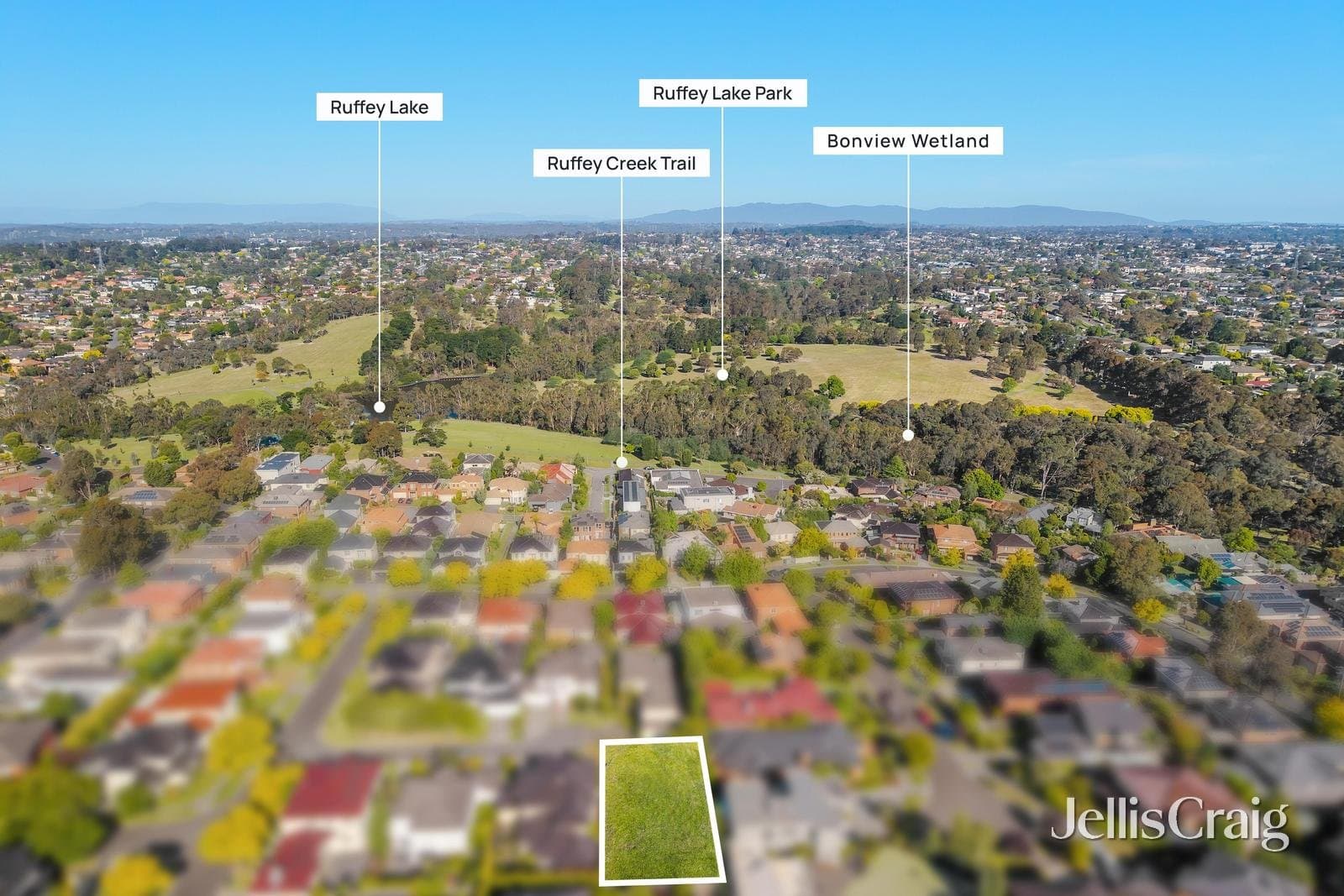 5 Graeme Close, Doncaster
    
    
      
        597 m2, Doncaster - Image 1