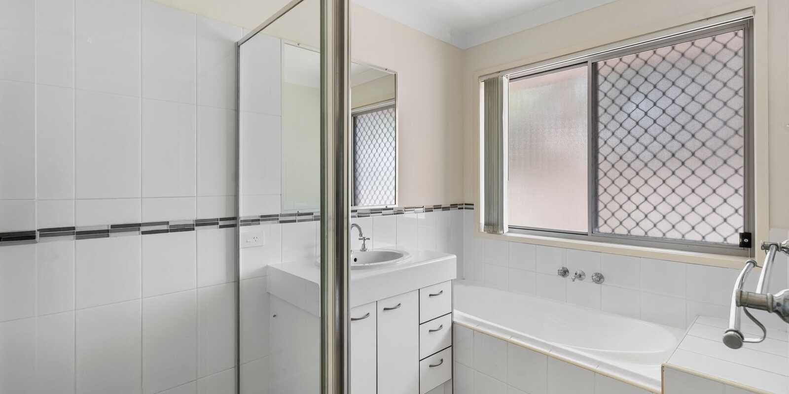 15 Greenwich Court Bellmere, Bellmere - Thumbnail 8