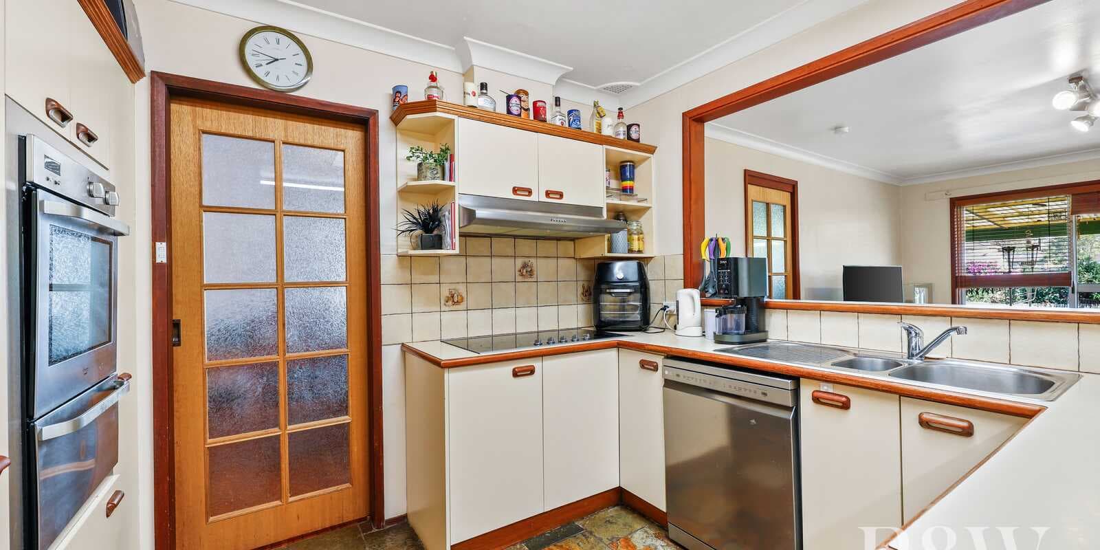 48 ATHEL TREE CRESCENT Bradbury, Bradbury - Thumbnail 6