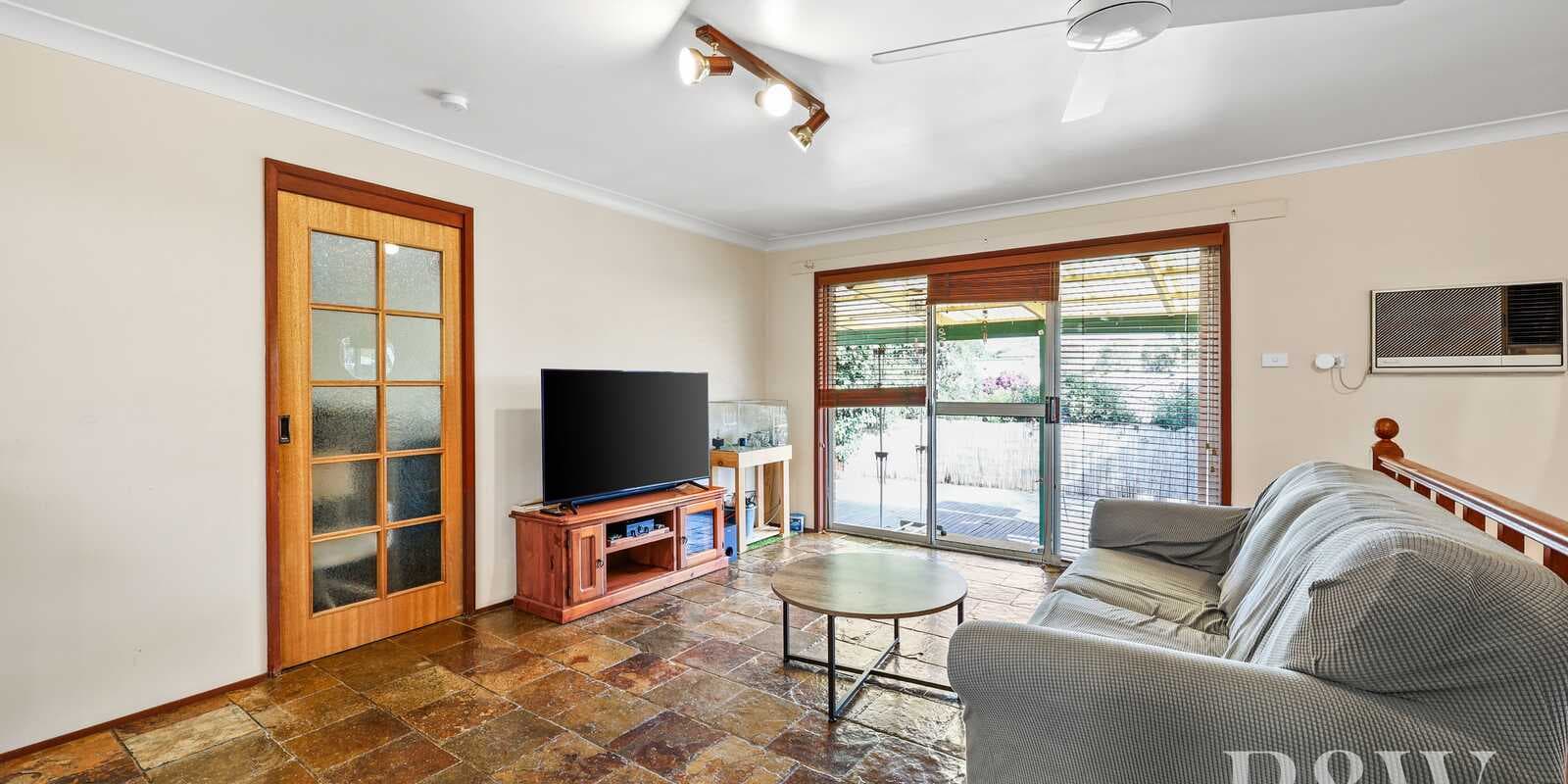48 ATHEL TREE CRESCENT Bradbury, Bradbury - Thumbnail 8