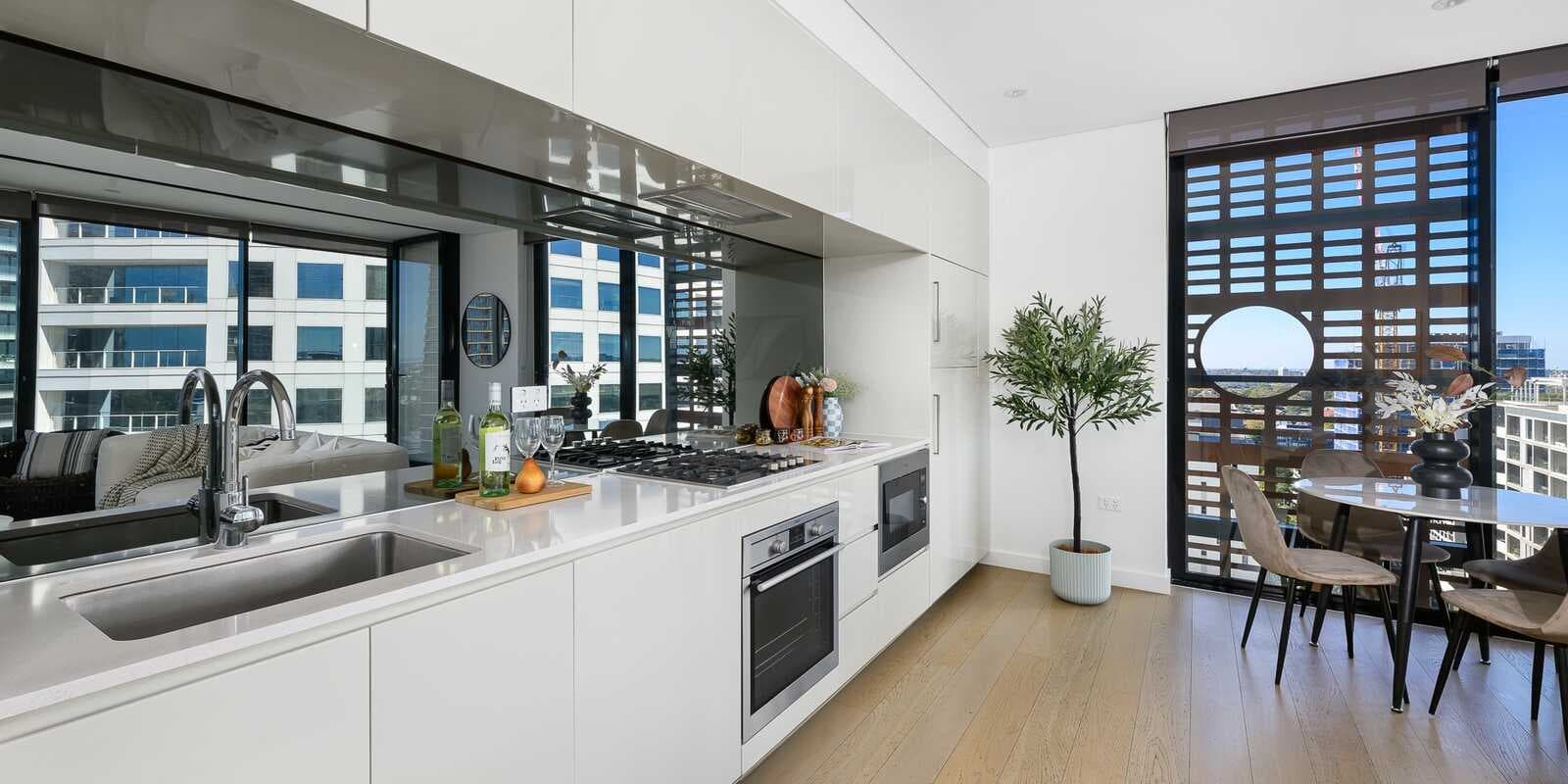 1505/10 Atchison Street St Leonards, Leonards - Thumbnail 2
