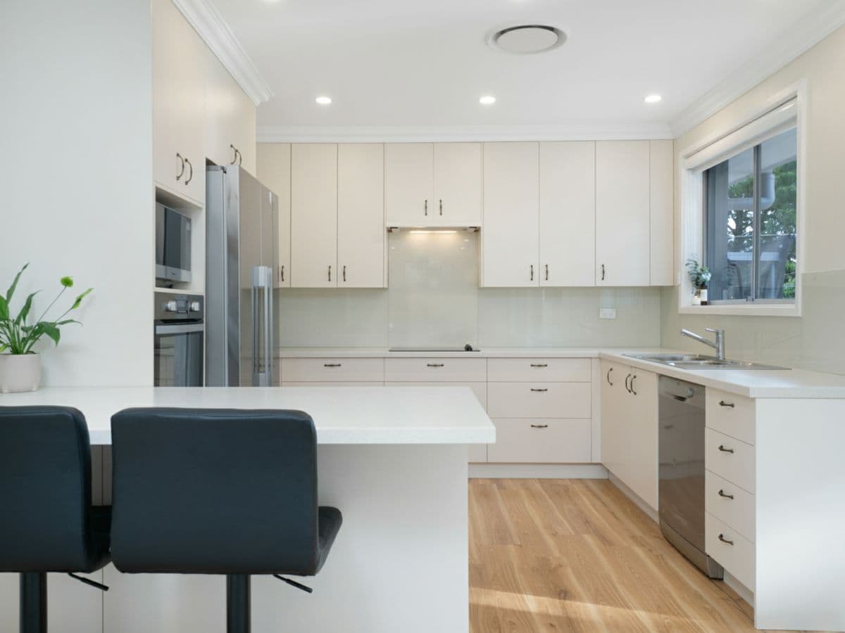 12 Blackburn Avenue, NORTH ROCKS, North Rocks - Thumbnail 4
