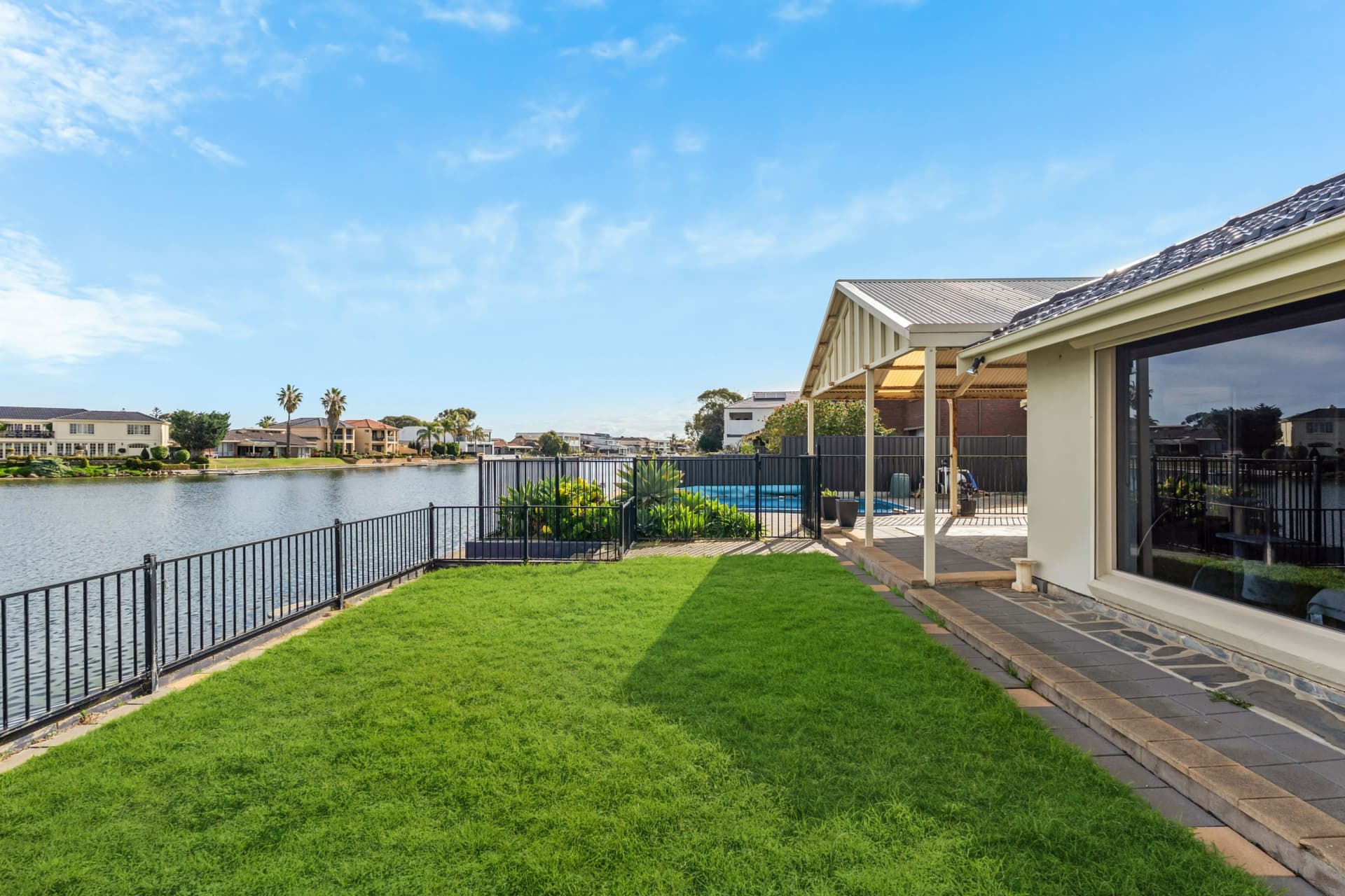 59 Lochside Drive, West Lakes, West Lakes - Thumbnail 4