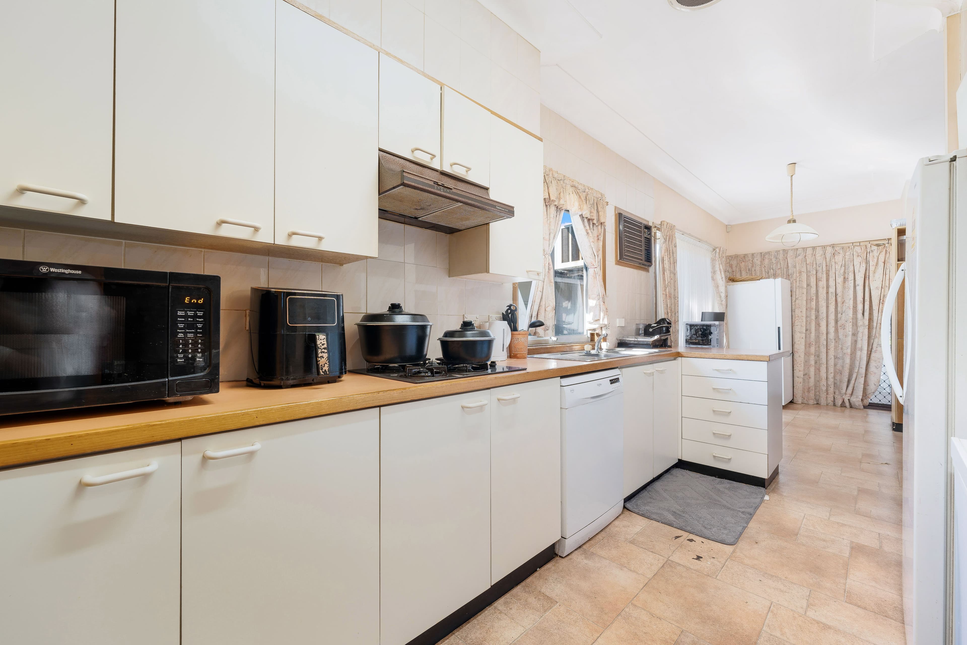 8 Wallace Street, Sefton NSW 2162, Sefton - Thumbnail 4