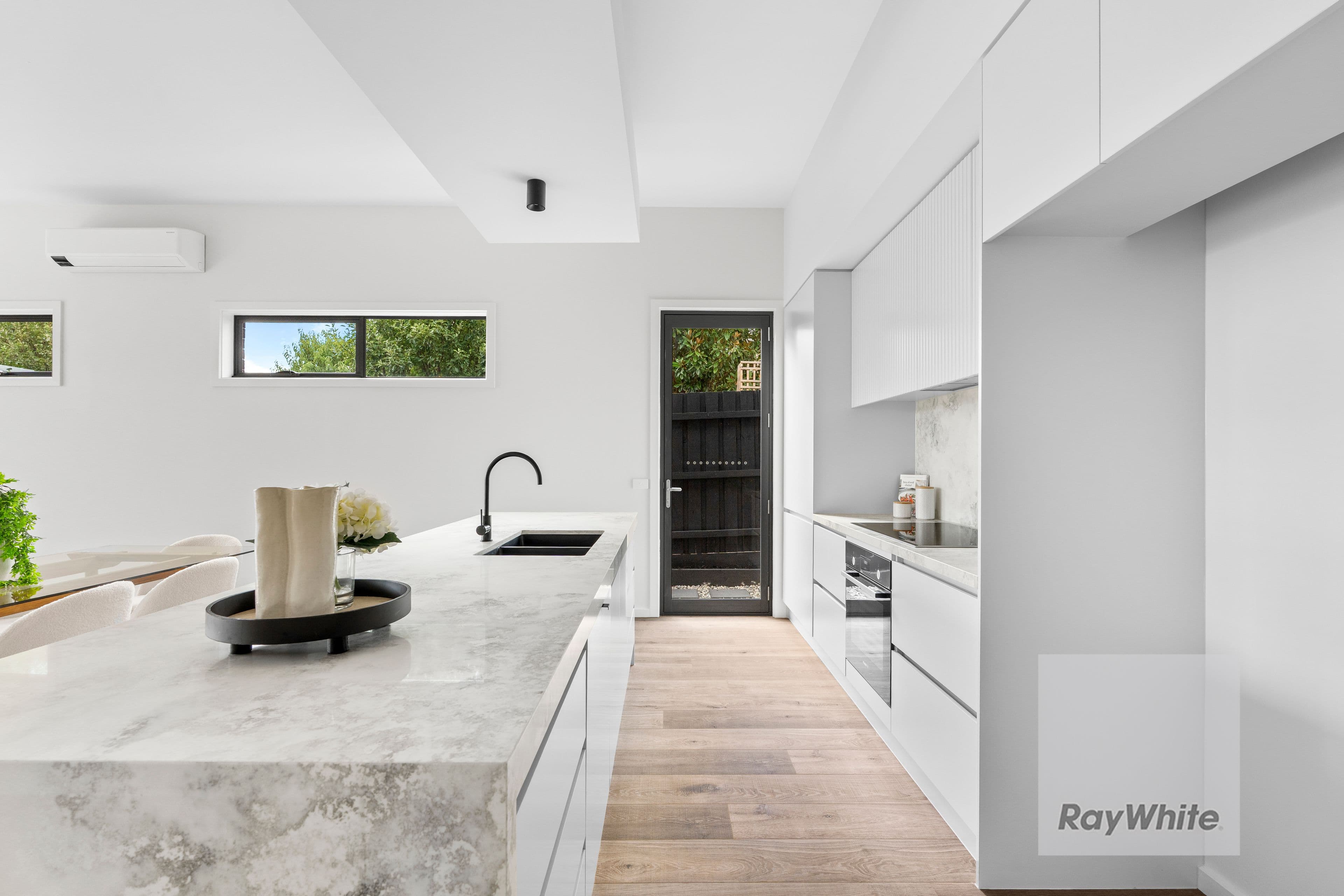 13 Doidge Street, Bundoora VIC 3083, Bundoora - Thumbnail 6
