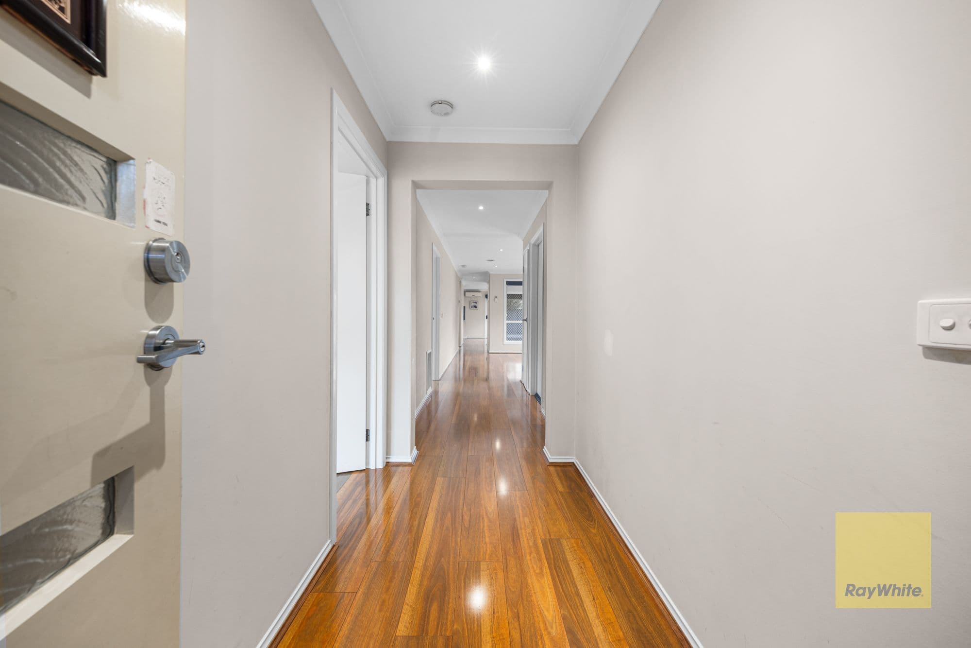 34 Manderston Avenue, DERRIMUT VIC 3026, Derrimut - Thumbnail 2
