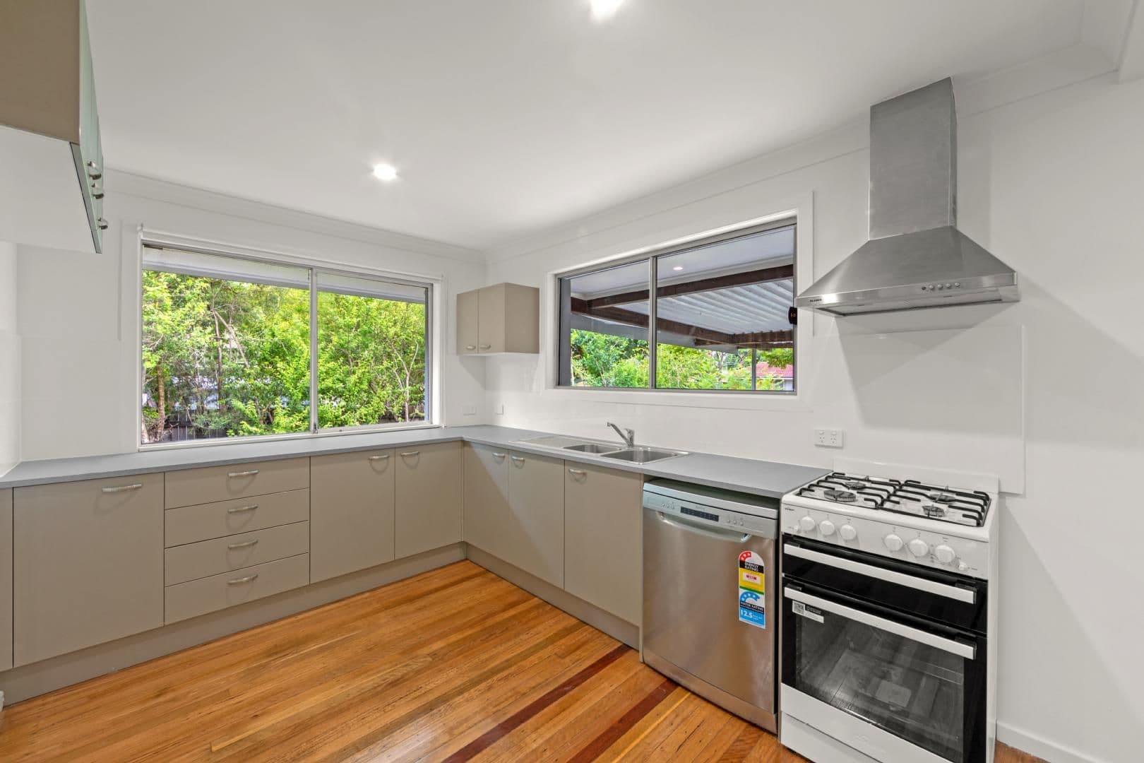 35 Keyes Street, Loganlea QLD 4131, Loganlea - Thumbnail 3