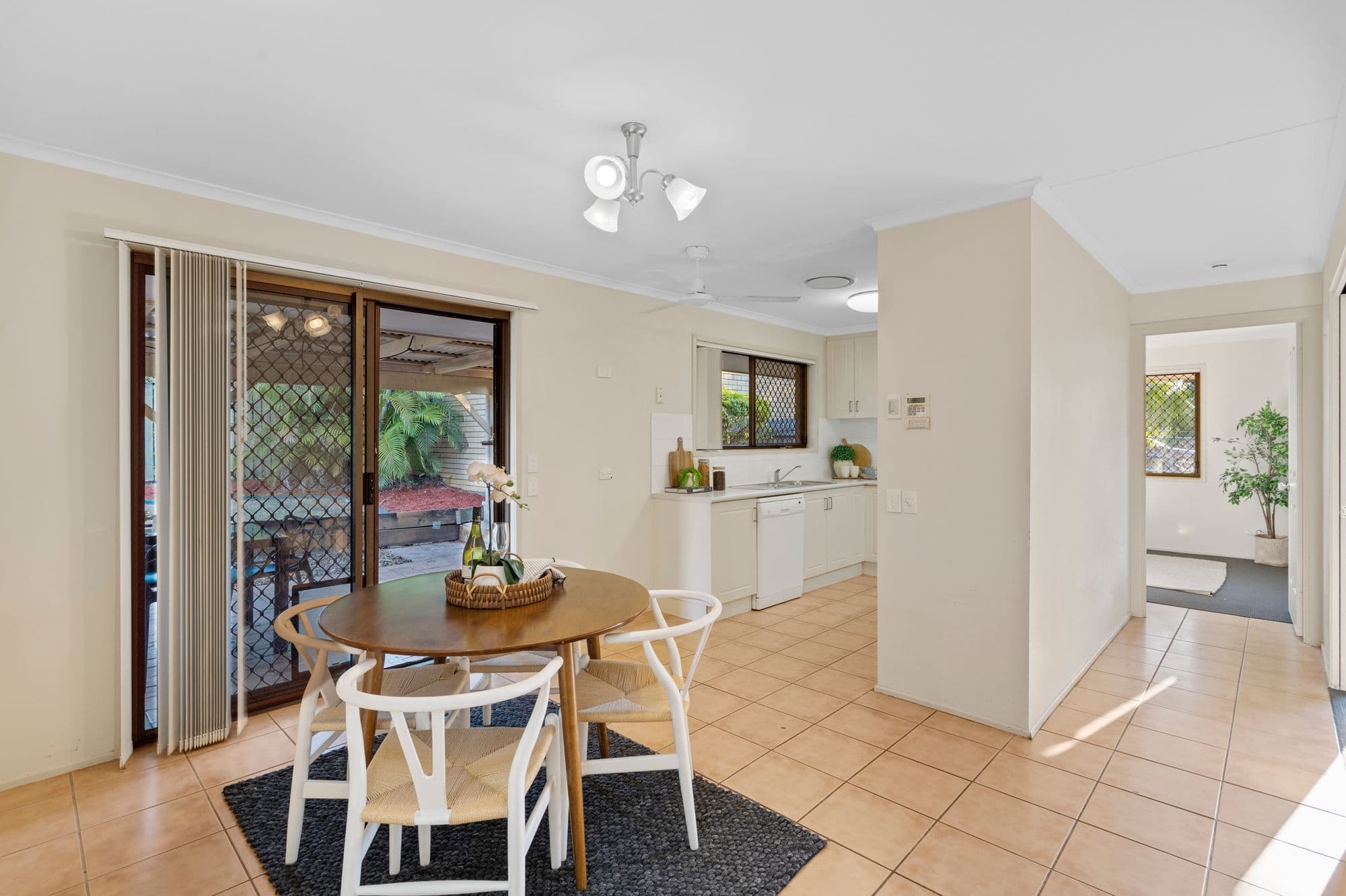 6 Mullins Street, Coopers Plains QLD 4108, Coopers Plains - Thumbnail 2