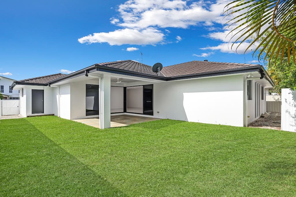 7 Iridium Drive, Hope Island, QLD, 4212, Hope Island - Thumbnail 2