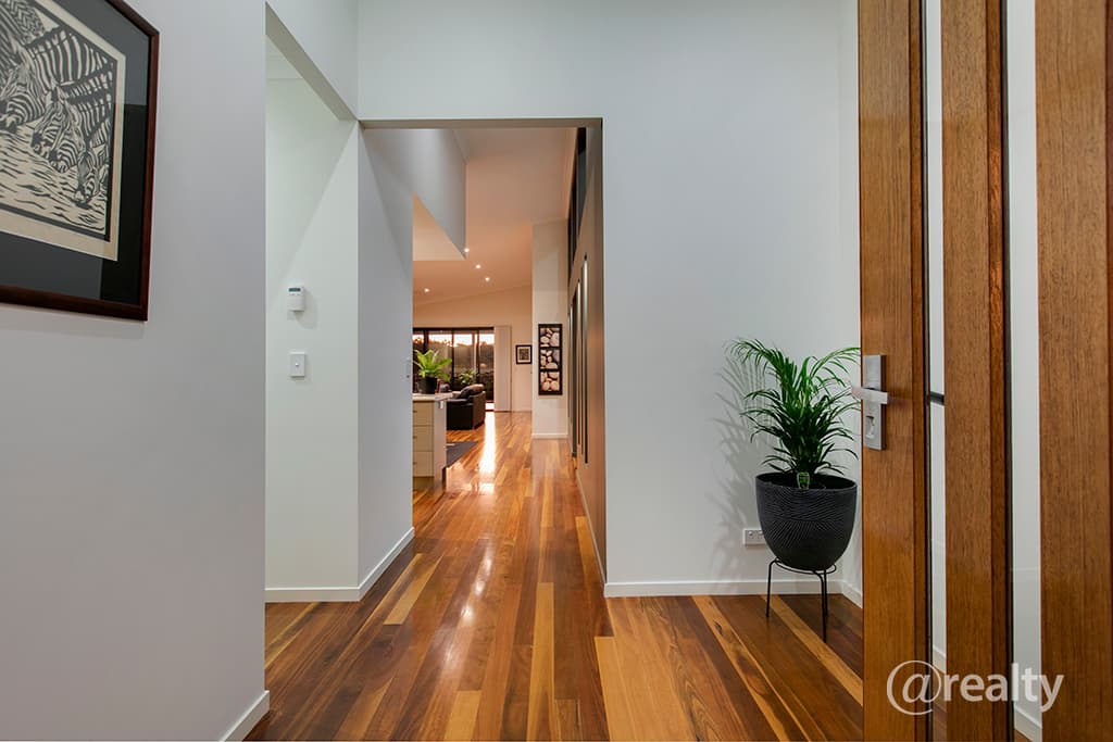 3 Katrina Court, Cashmere, QLD, 4500, Cashmere - Thumbnail 3