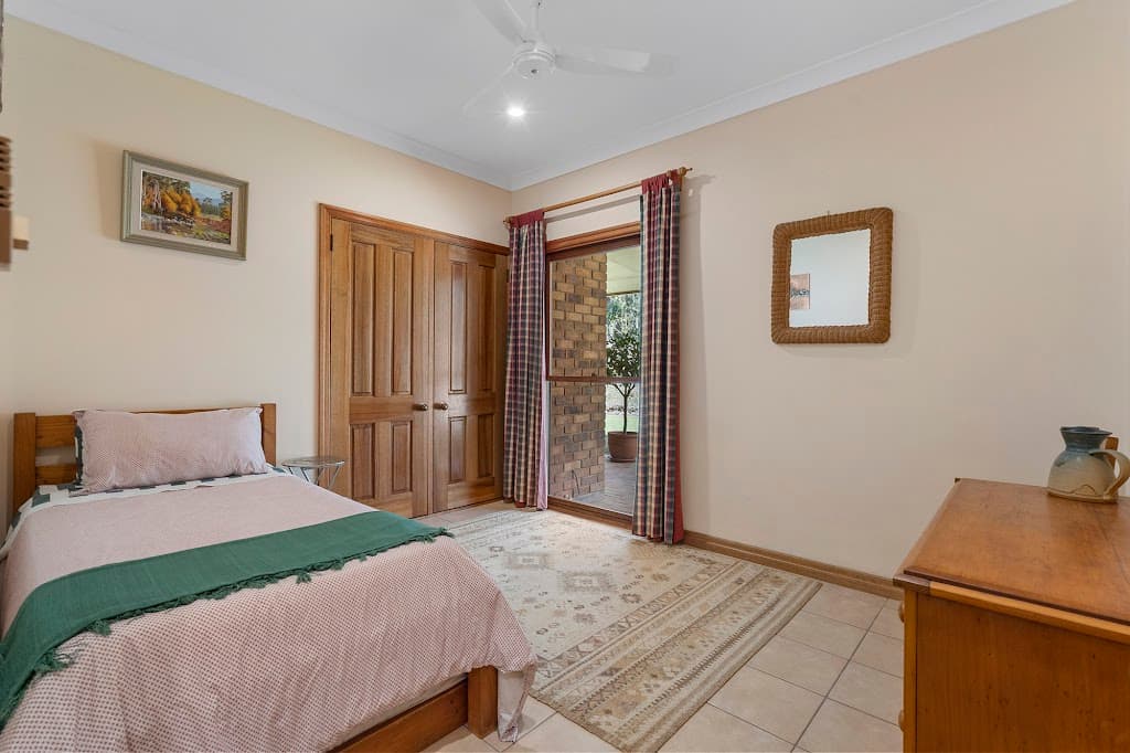 222 Gap Creek Road, Kenmore Hills, QLD, 4069, Brookfield - Thumbnail 8