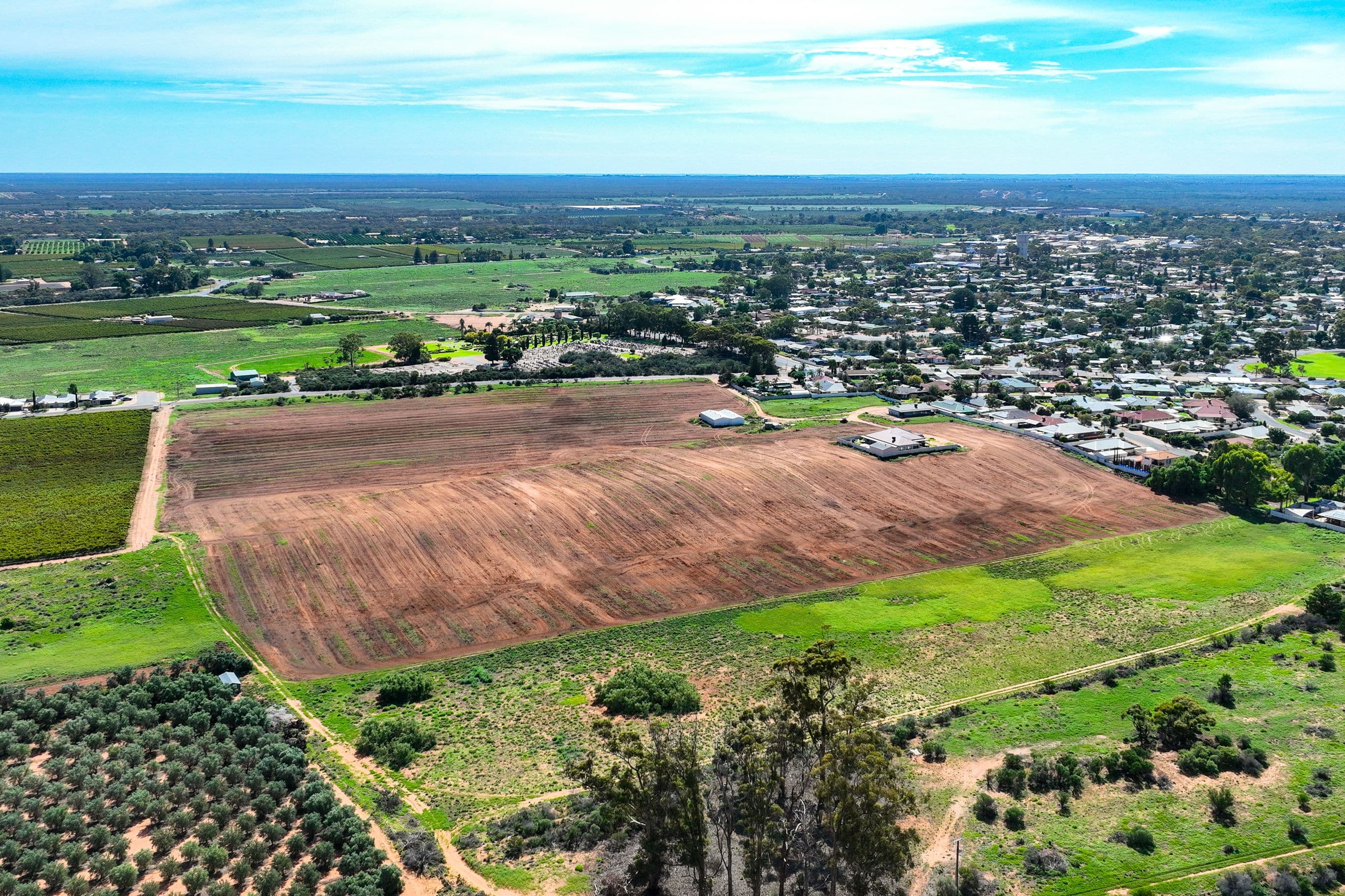 39 Phillips Road, Berri SA 5343, Berri - Thumbnail 2
