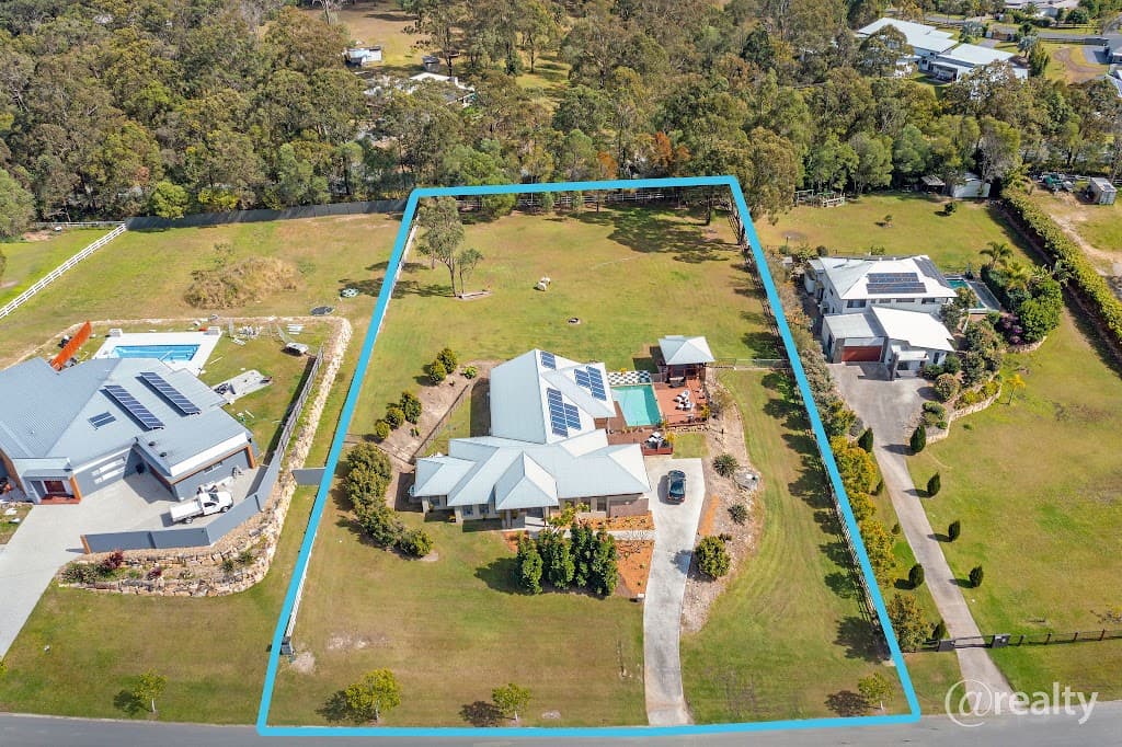 33 Huntington Drive, Maudsland, QLD, 4210, Maudsland - Thumbnail 3