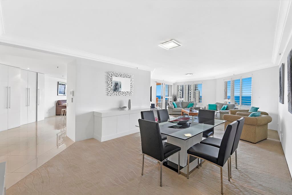 54/129 Surf Pde, Broadbeach, QLD, 4218, Broadbeach - Thumbnail 3
