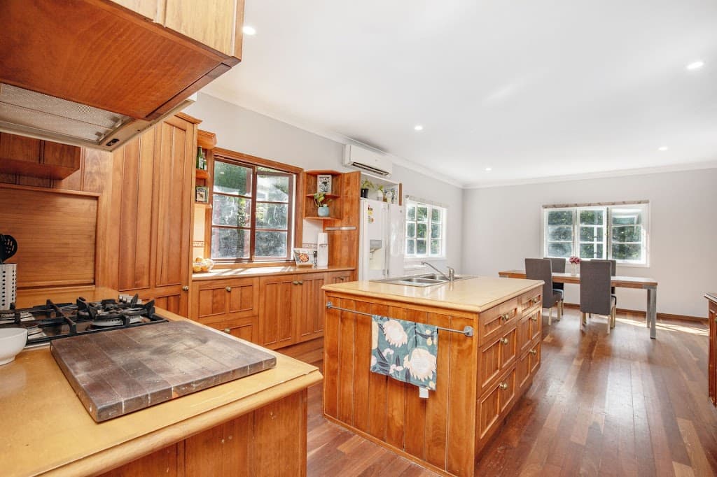 42 Sherlock Court, Guanaba, QLD, 4210, Guanaba - Thumbnail 4